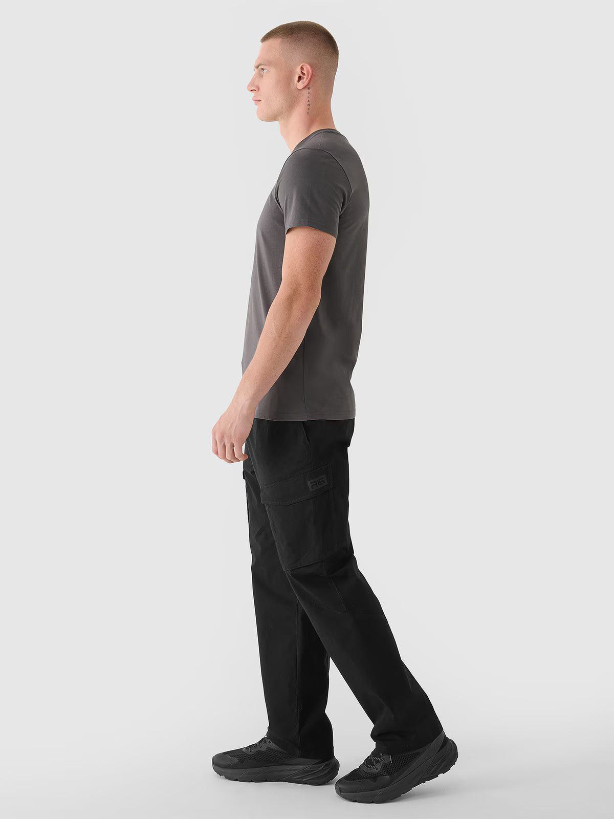 Spodnie casual cargo męskie 4F x Robert Lewandowski