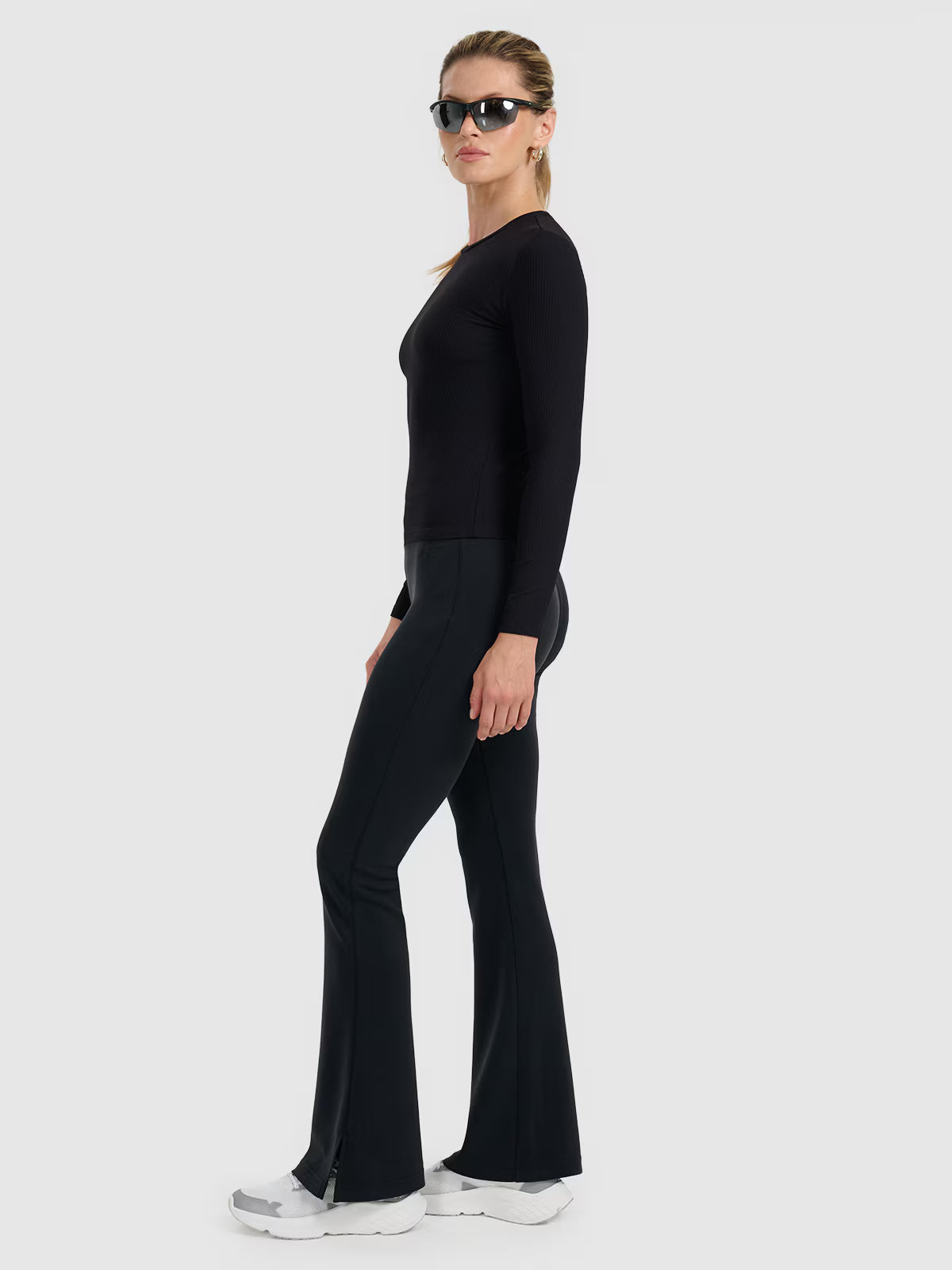 Legginsy z rozszerzanymi nogawkami damskie