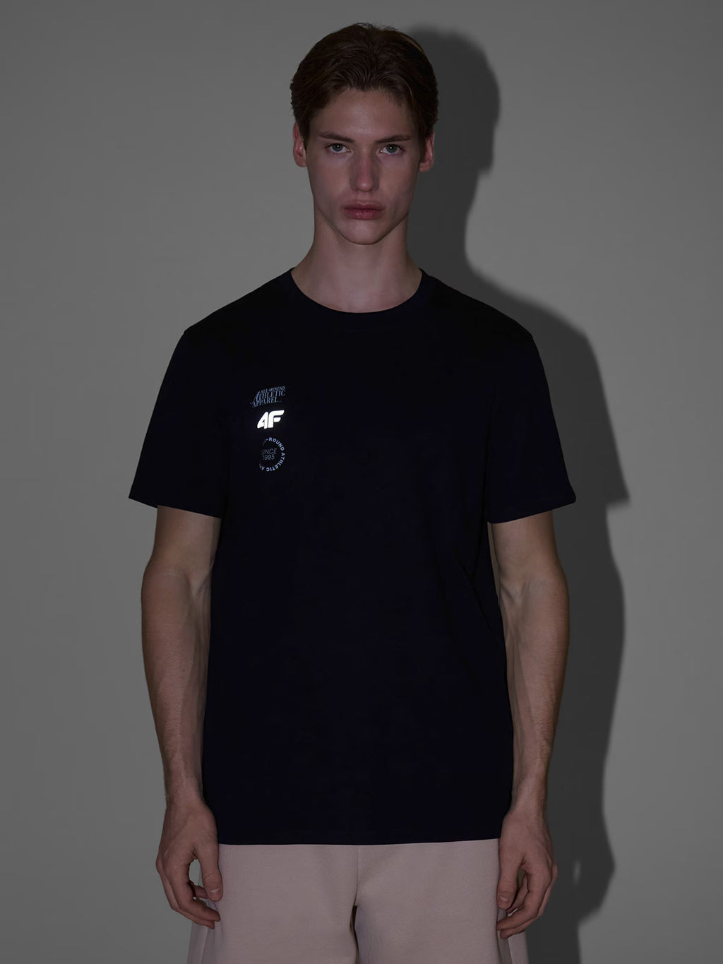 T-shirt regular z nadrukiem męski