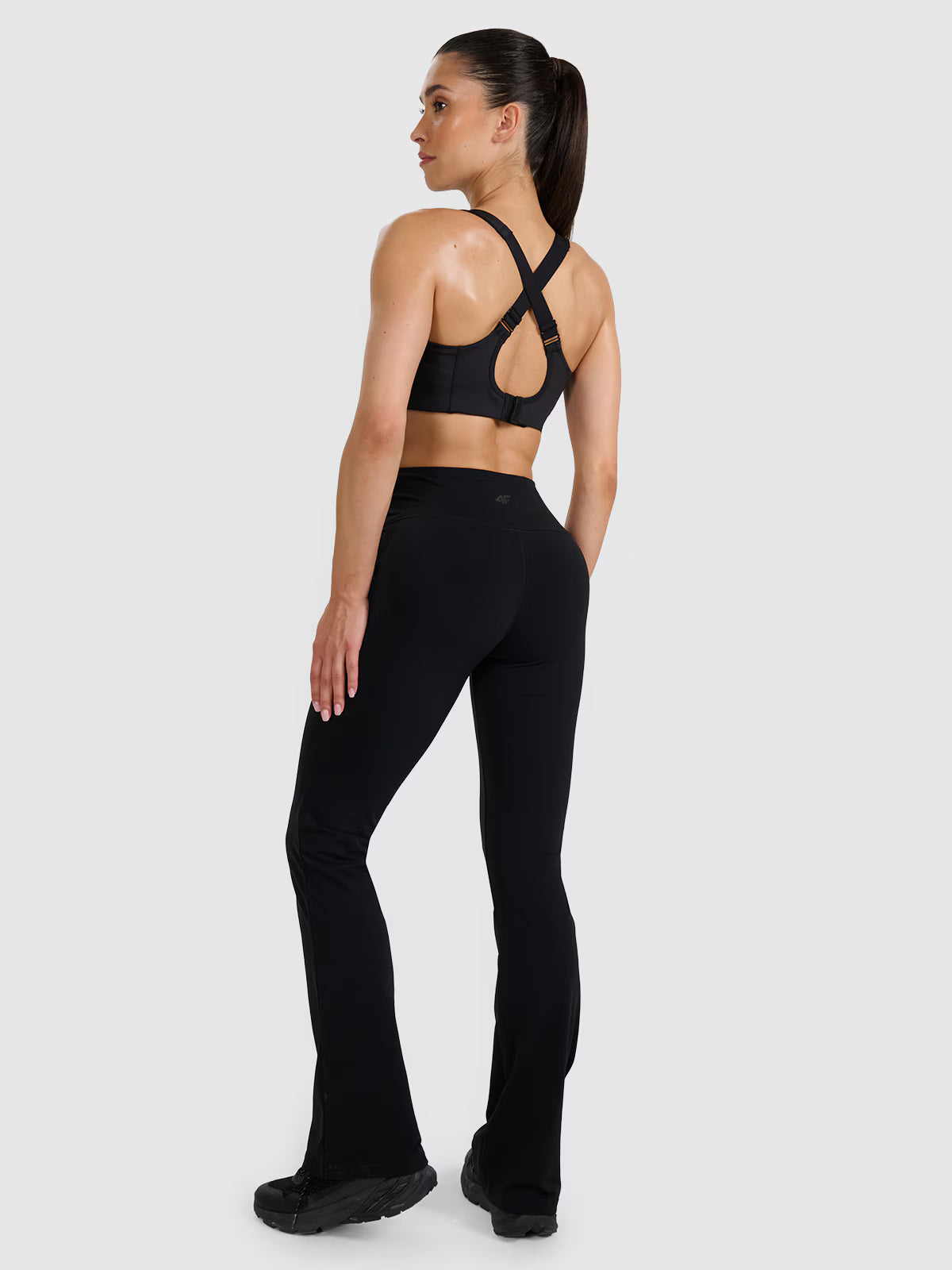 Legginsy z rozszerzanymi nogawkami damskie