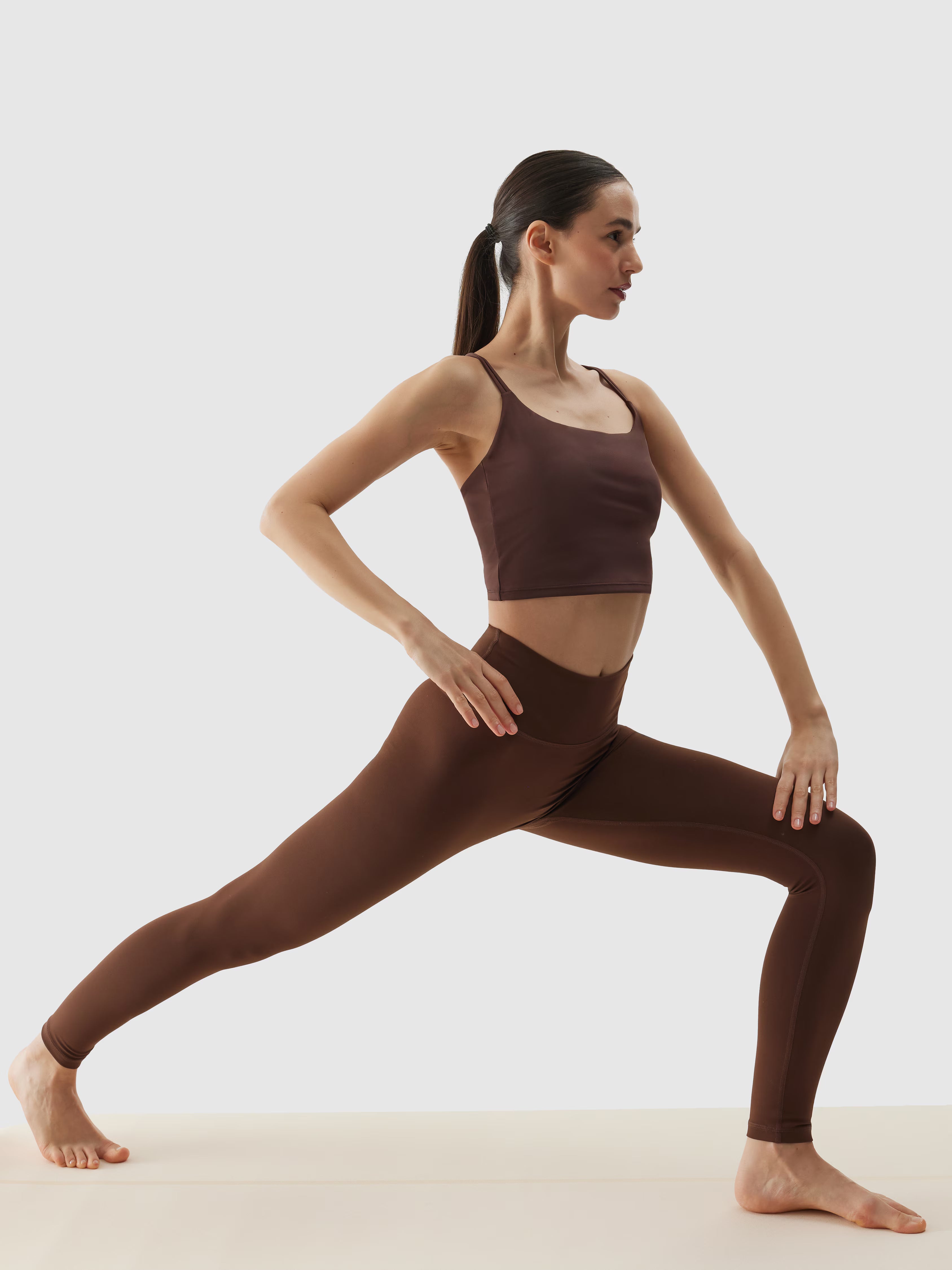 Crop top do jogi i pilatesu z materiału z recyklingu damski