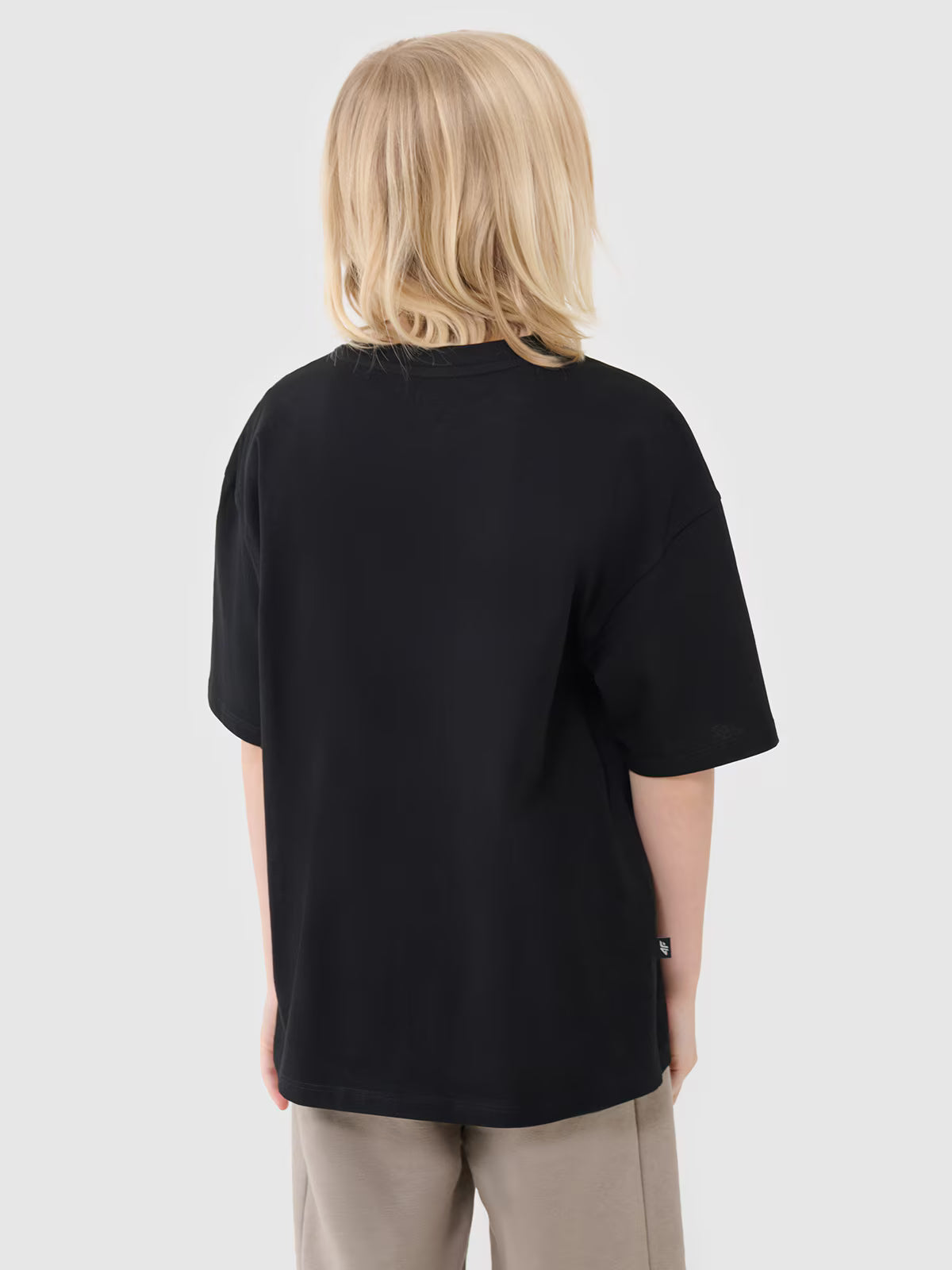 T-shirt oversize z napisem chłopięcy