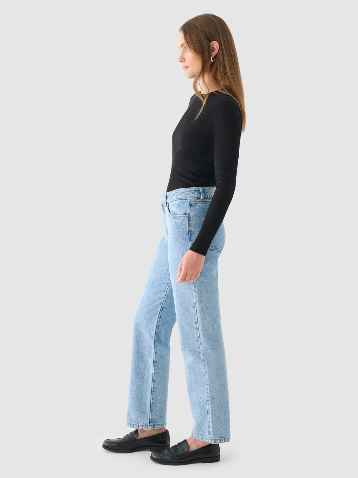 Jeansy straight z prostymi nogawkami damskie Outhorn