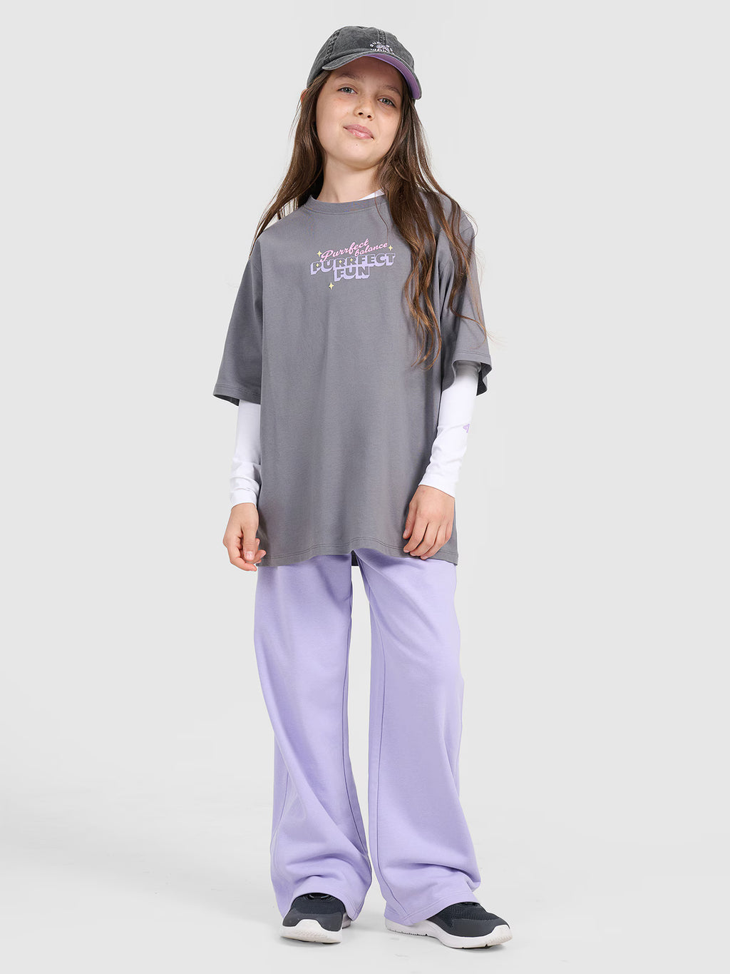 T-shirt oversize z nadrukiem dziewczęcy