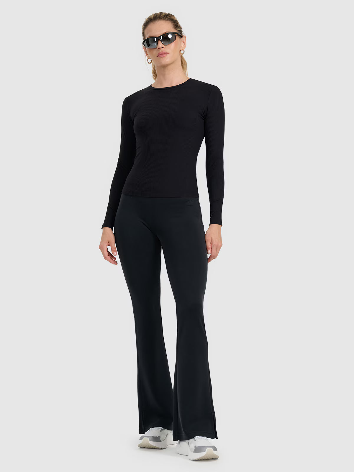Legginsy z rozszerzanymi nogawkami damskie