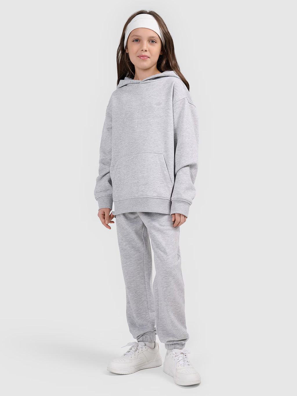 Bluza dresowa nierozpinana z kapturem dziewczęca