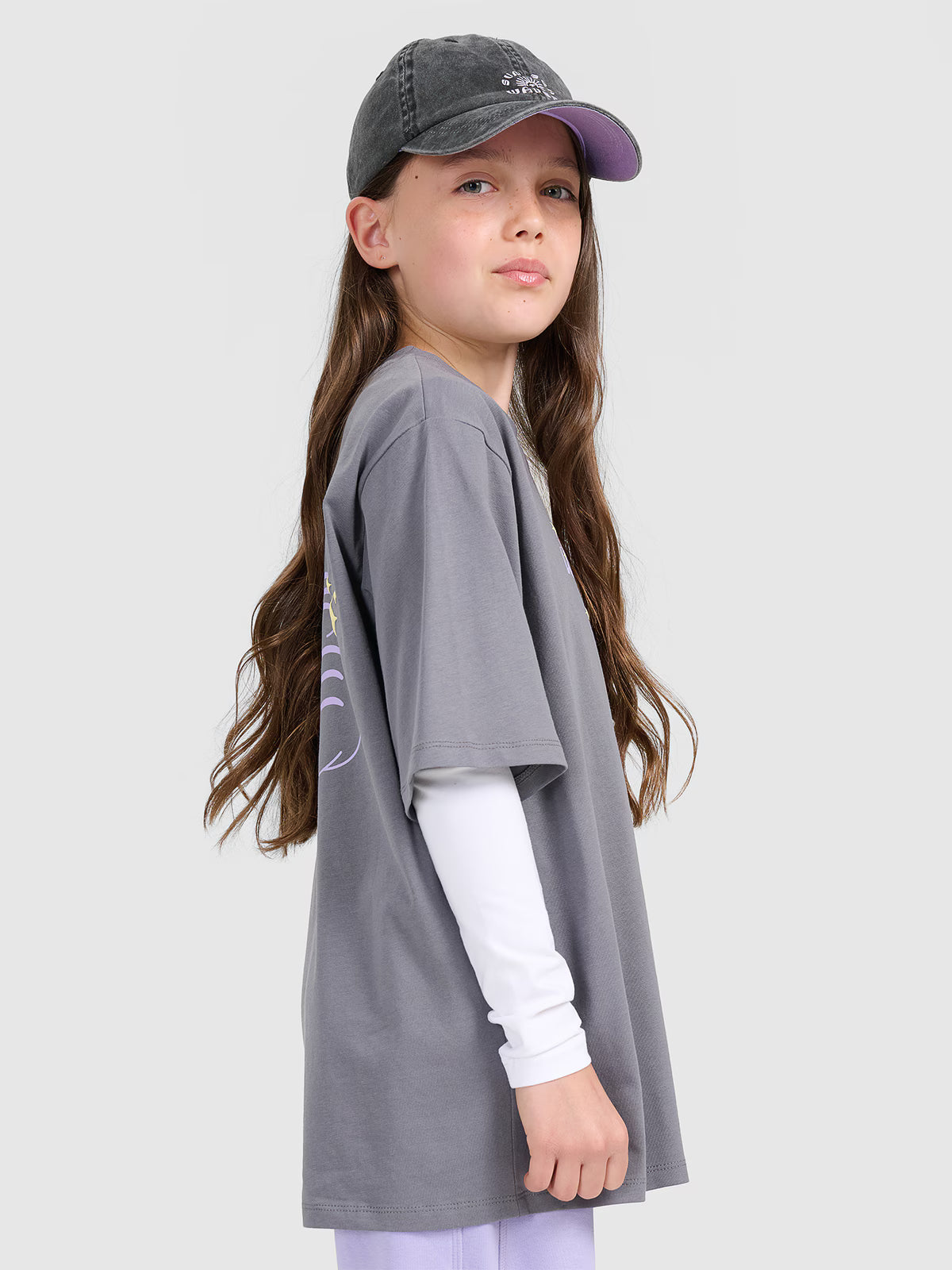 T-shirt oversize z nadrukiem dziewczęcy
