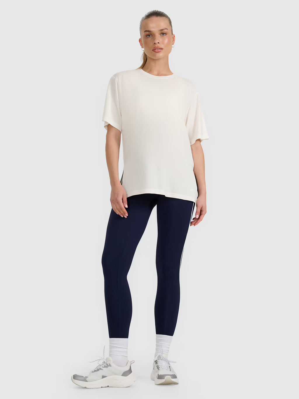 T-shirt oversize z modalem damski
