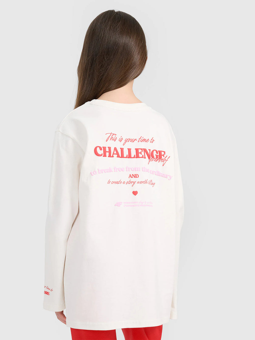 Longsleeve oversize z nadrukiem dziewczęcy