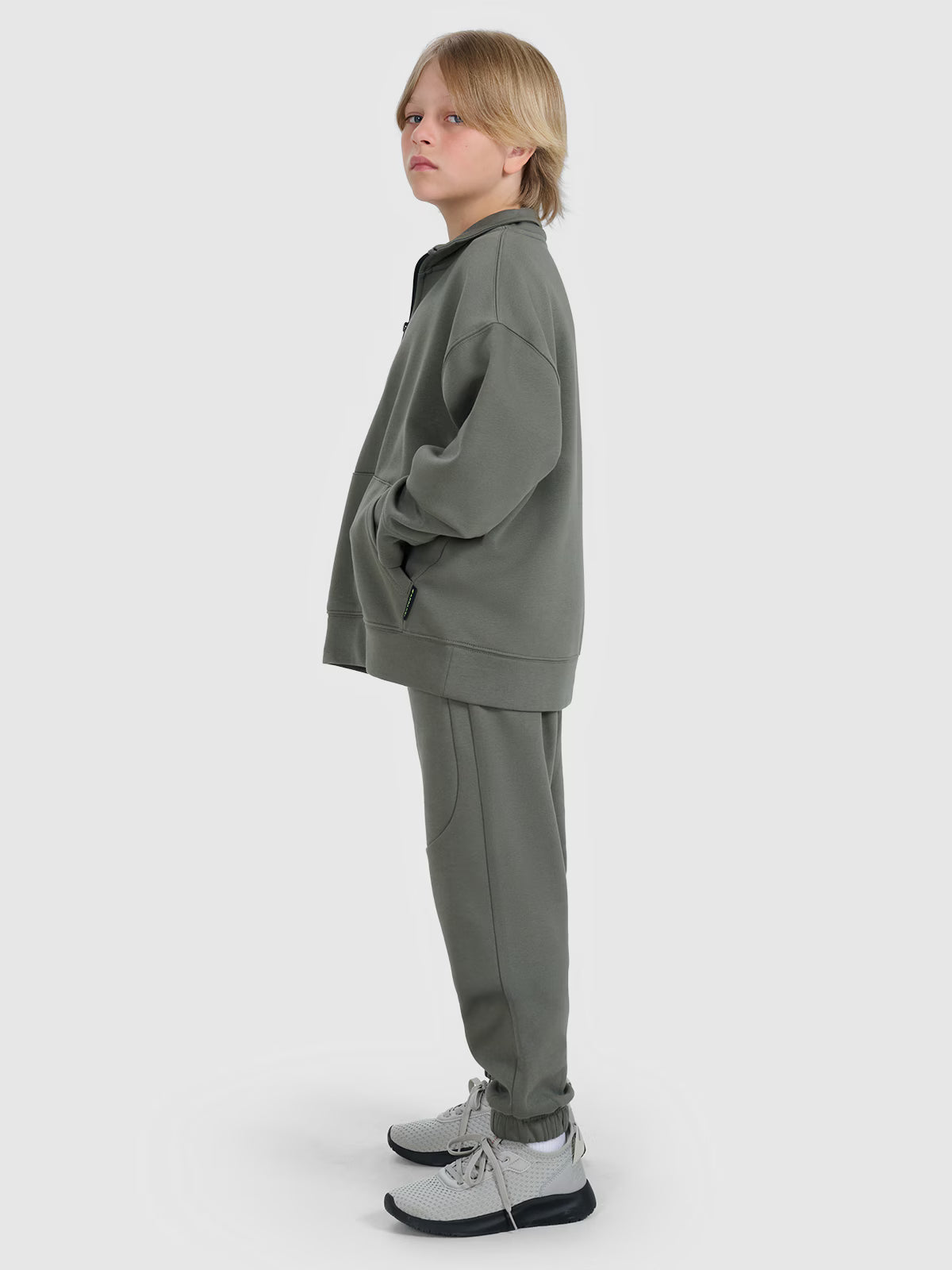 Bluza dresowa ze stójką z zamkiem chłopięca
