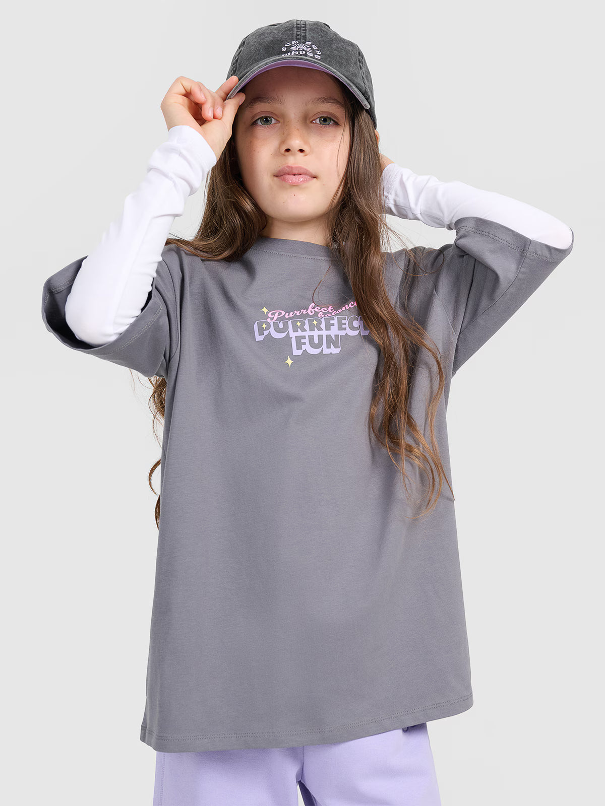 T-shirt oversize z nadrukiem dziewczęcy