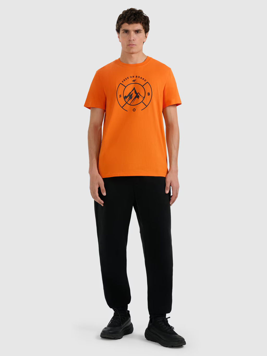 T-shirt regular z nadrukiem męski