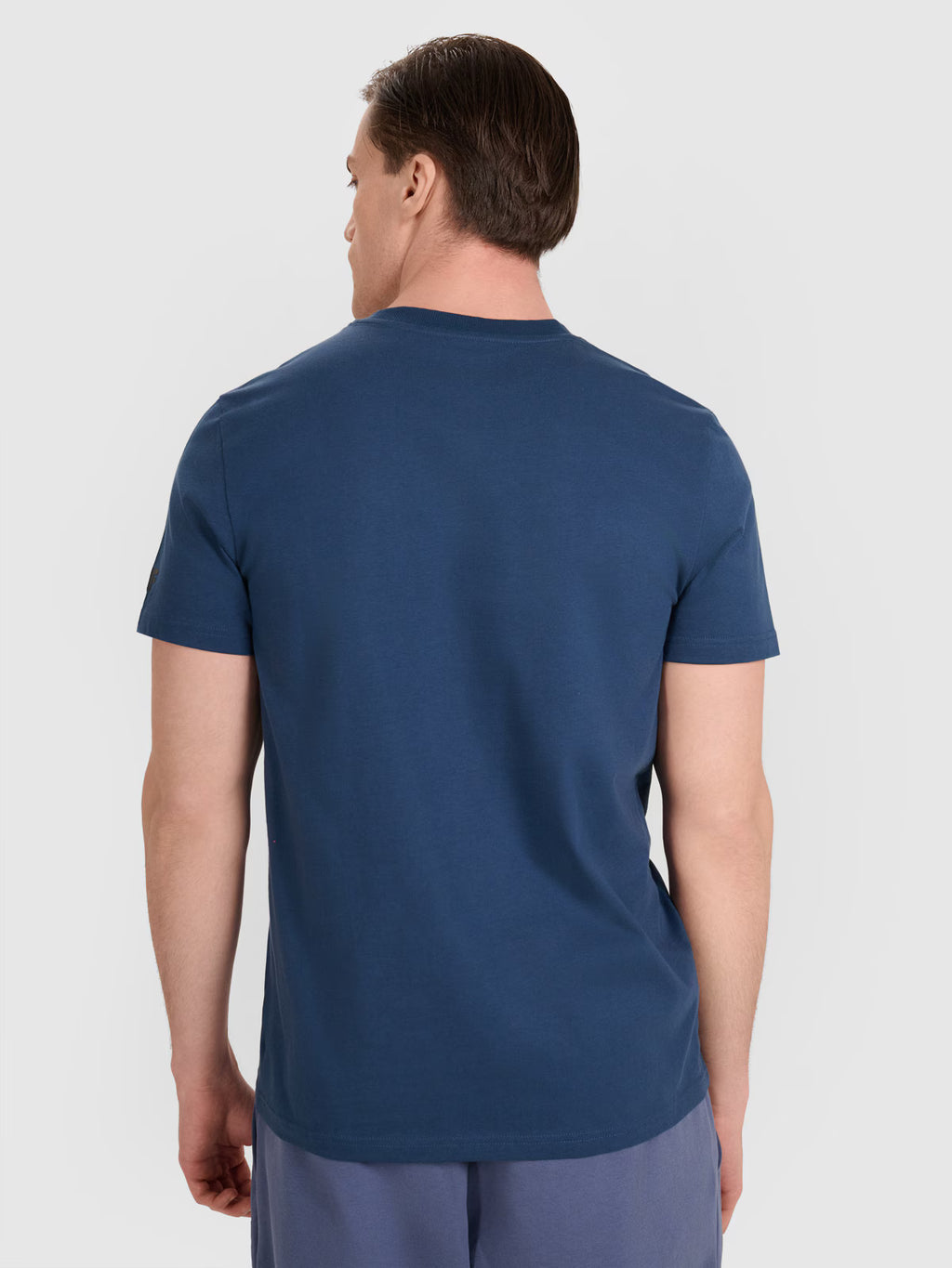 T-shirt regular z nadrukiem siatkarskim męski