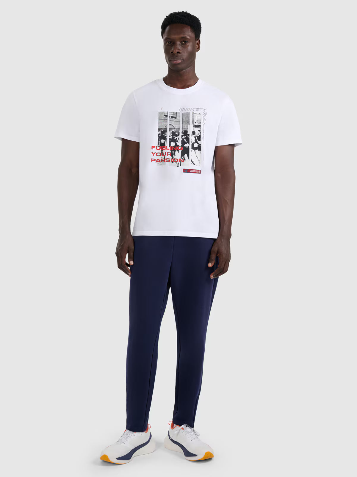 T-shirt regular z nadrukiem męski