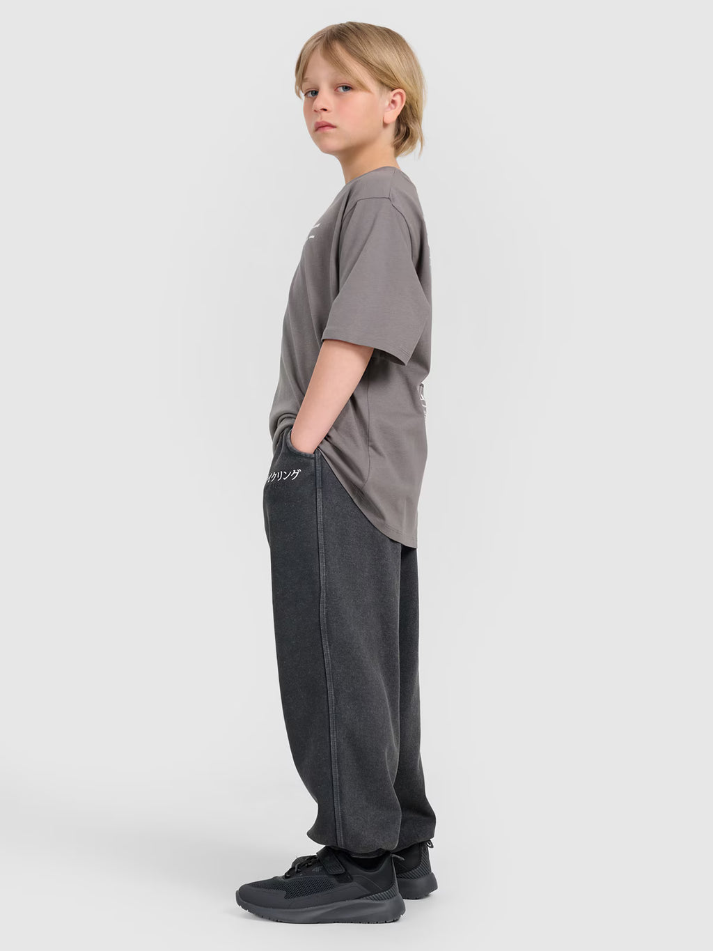 T-shirt oversize z nadrukiem chłopięcy