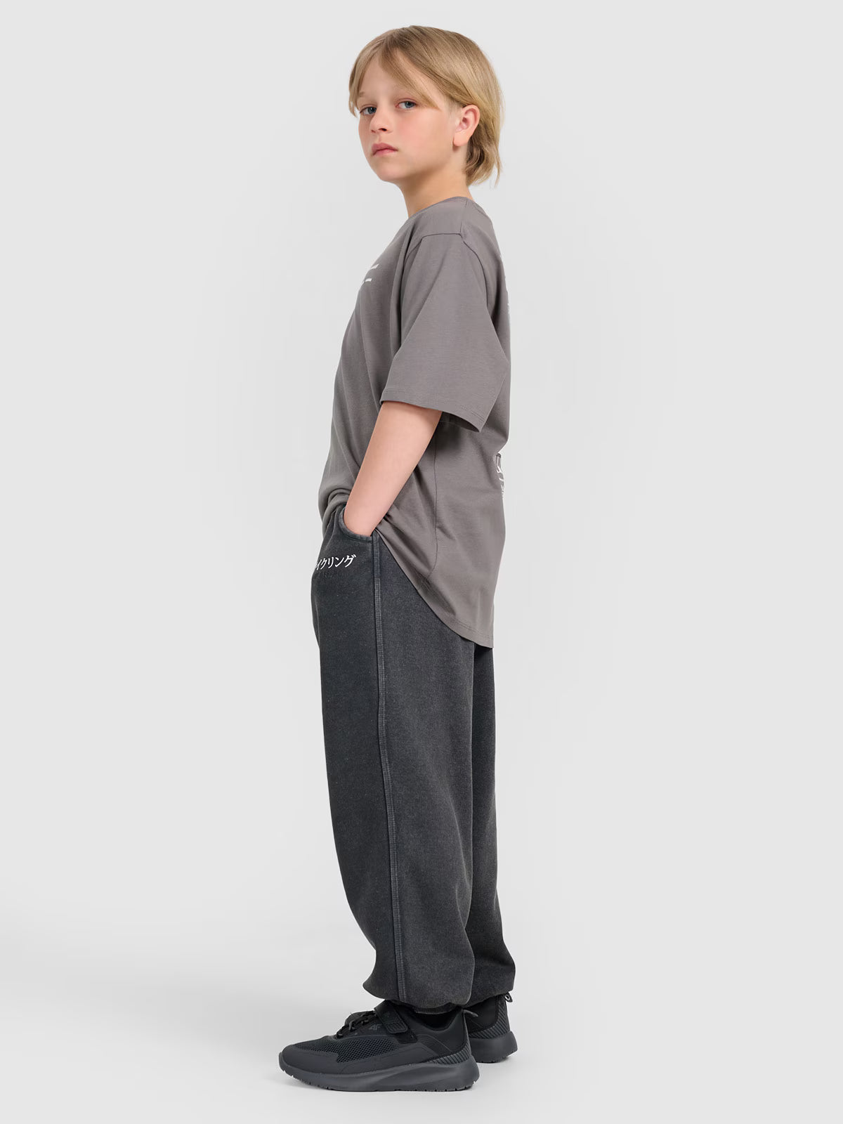 T-shirt oversize z nadrukiem chłopięcy