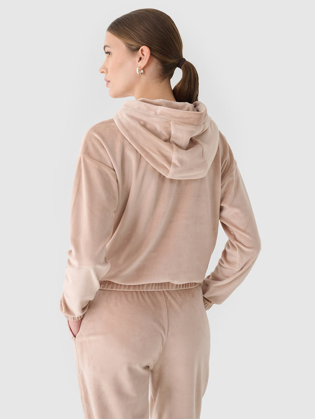 Bluza dresowa z weluru nierozpinana z kapturem damska