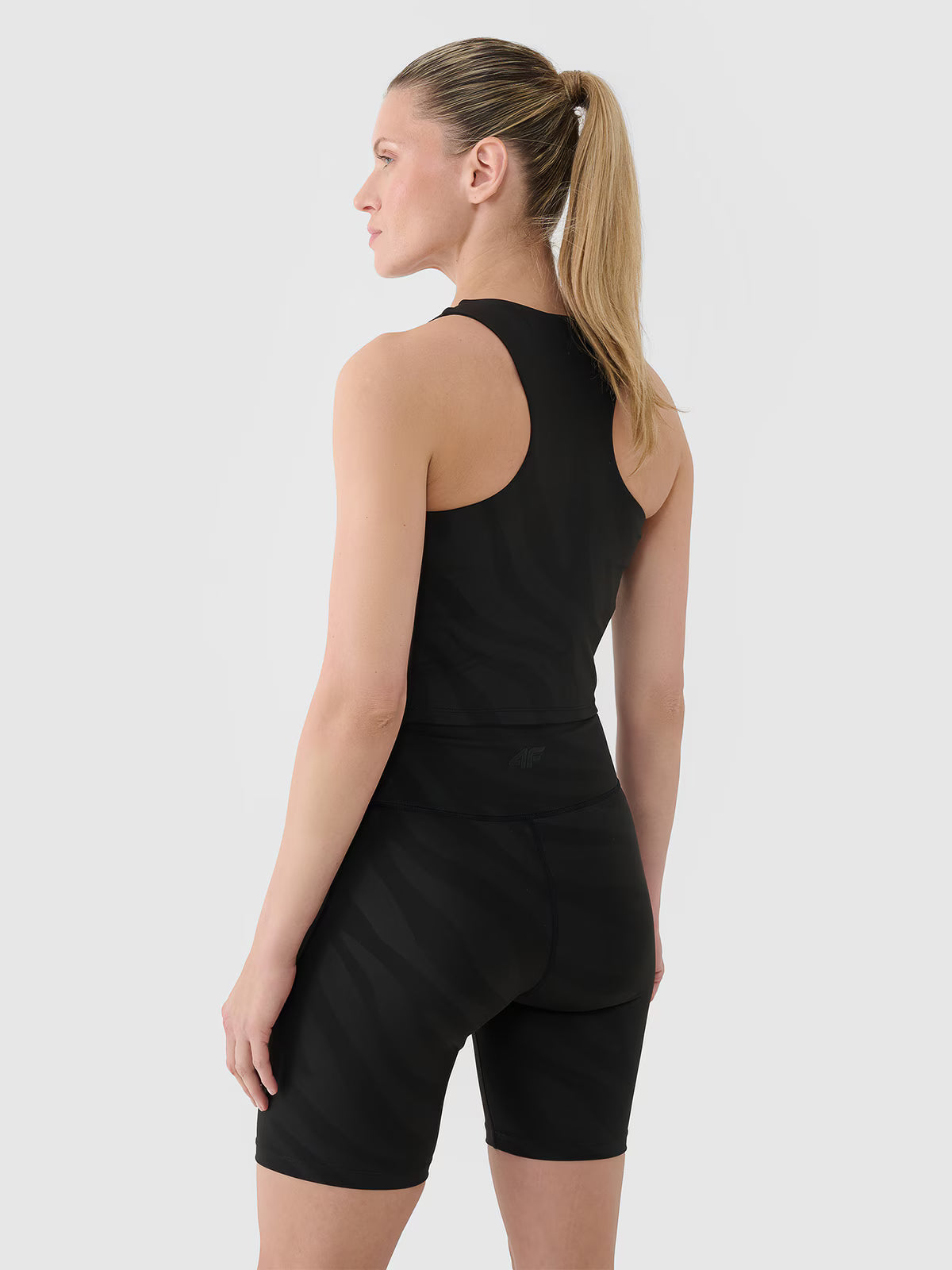 Crop top treningowy szybkoschnący damski