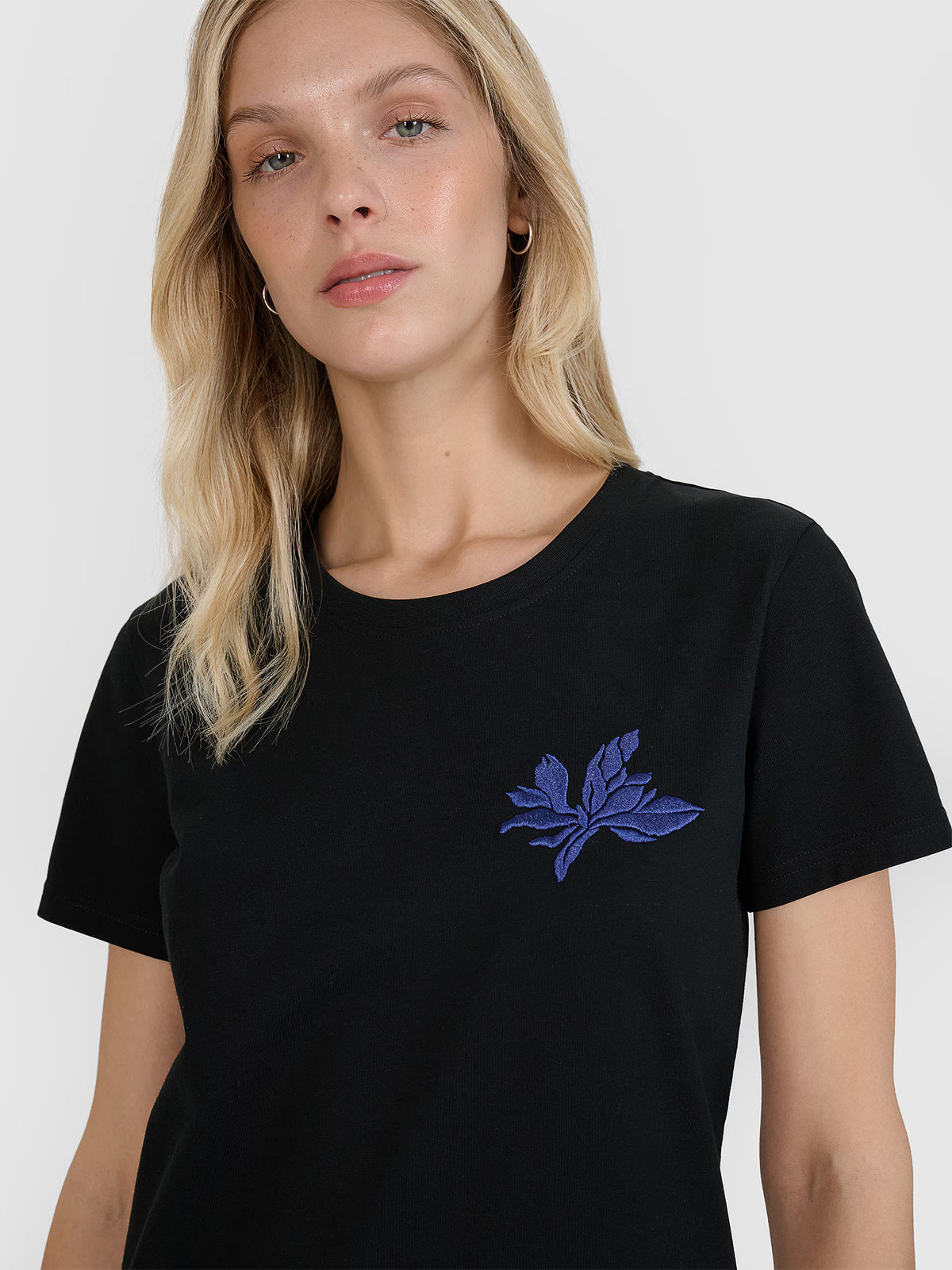 T-shirt regular z nadrukiem damski