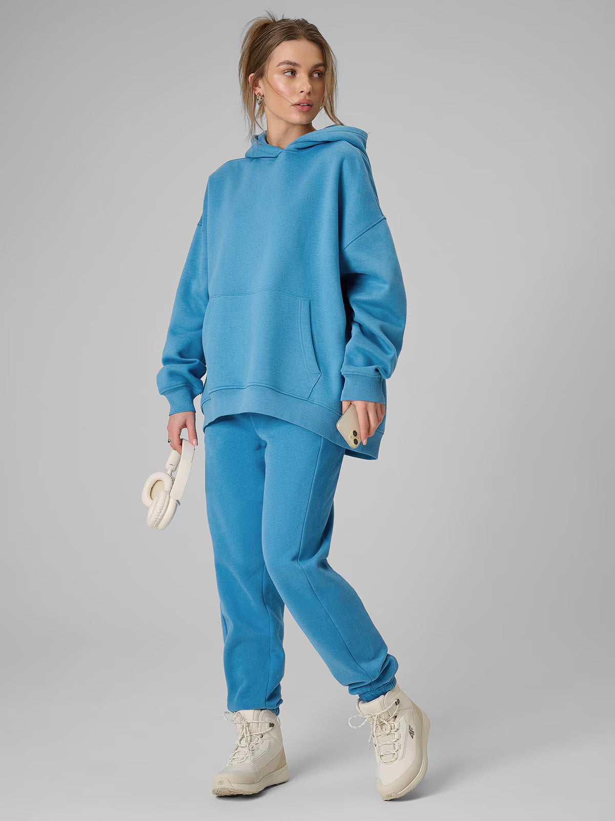 Bluza dresowa loose z kapturem damska