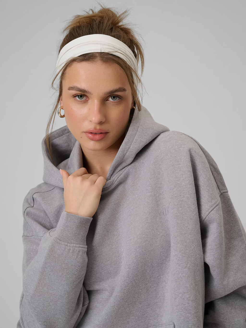 Bluza dresowa loose z kapturem damska