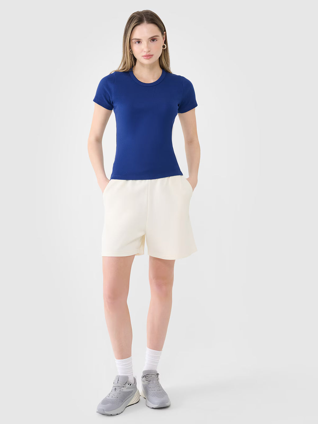 T-shirt slim z prążkowanej dzianiny damski