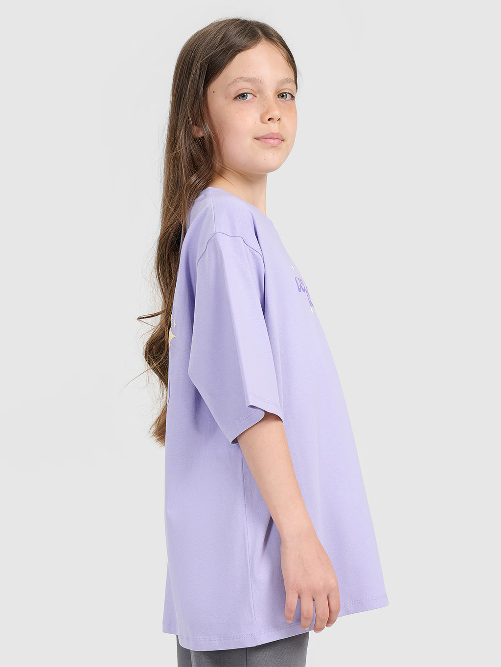 T-shirt oversize z nadrukiem dziewczęcy