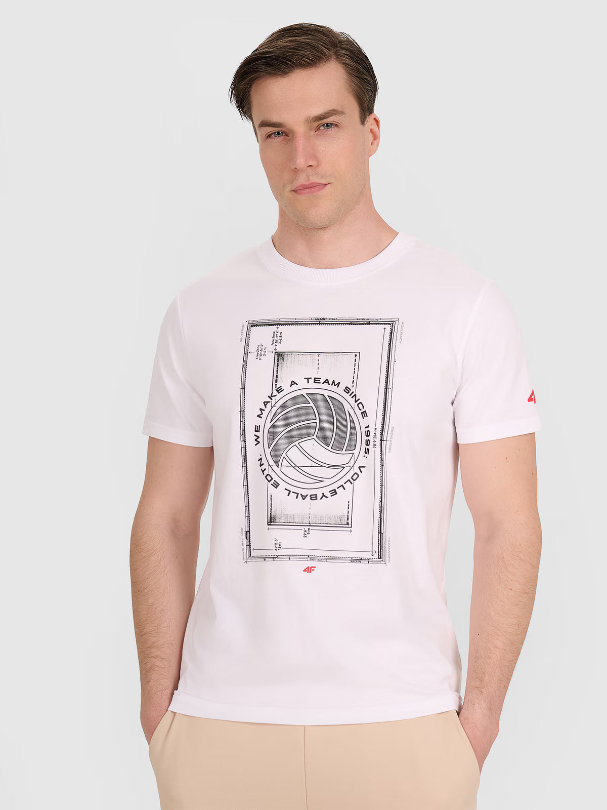 T-shirt regular z nadrukiem siatkarskim męski