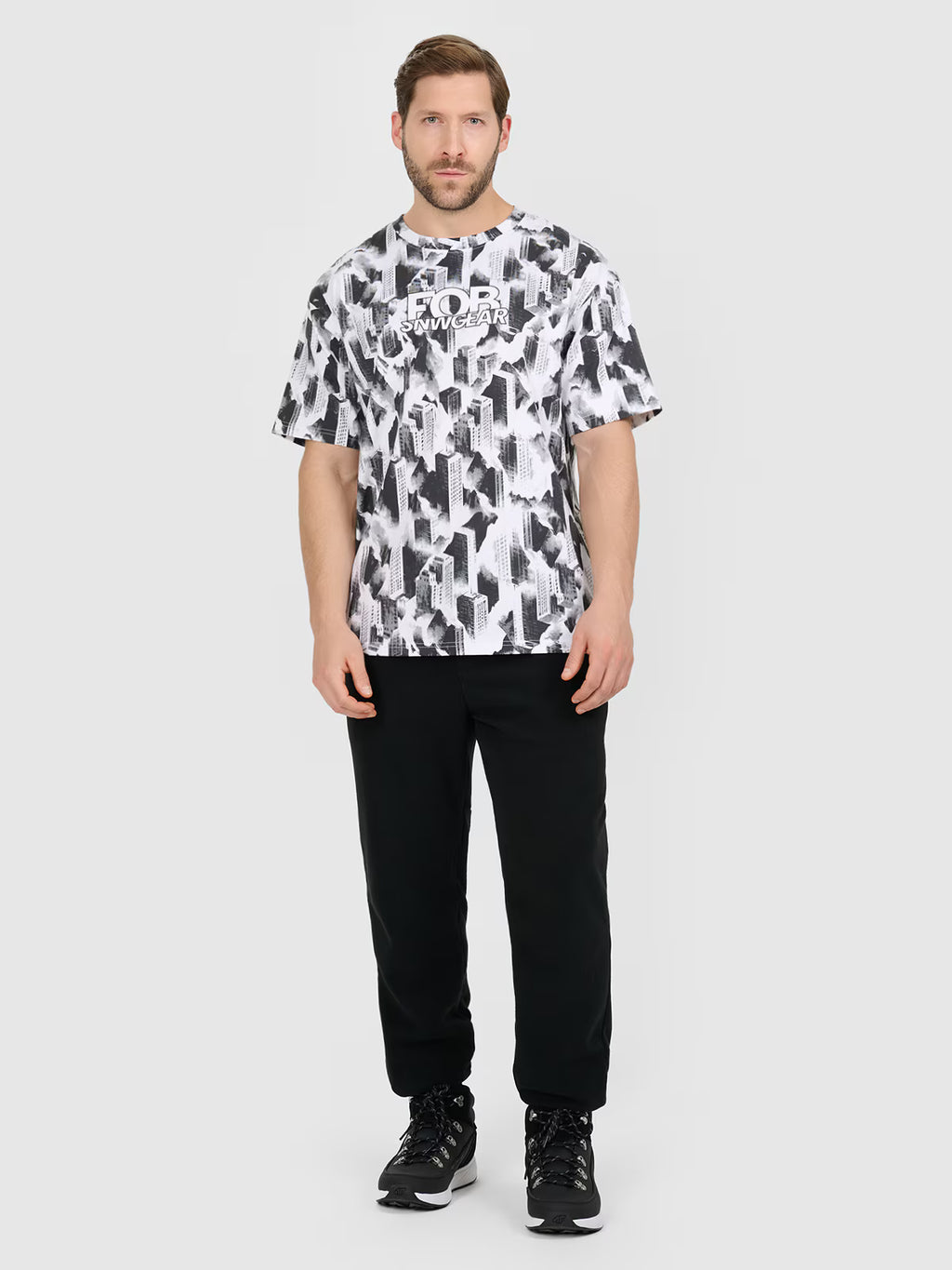 T-shirt oversize z nadrukiem męski