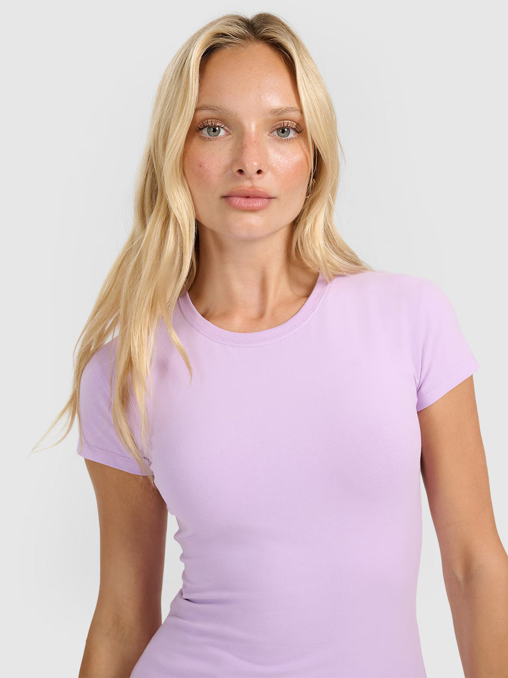 T-shirt slim gładki damski