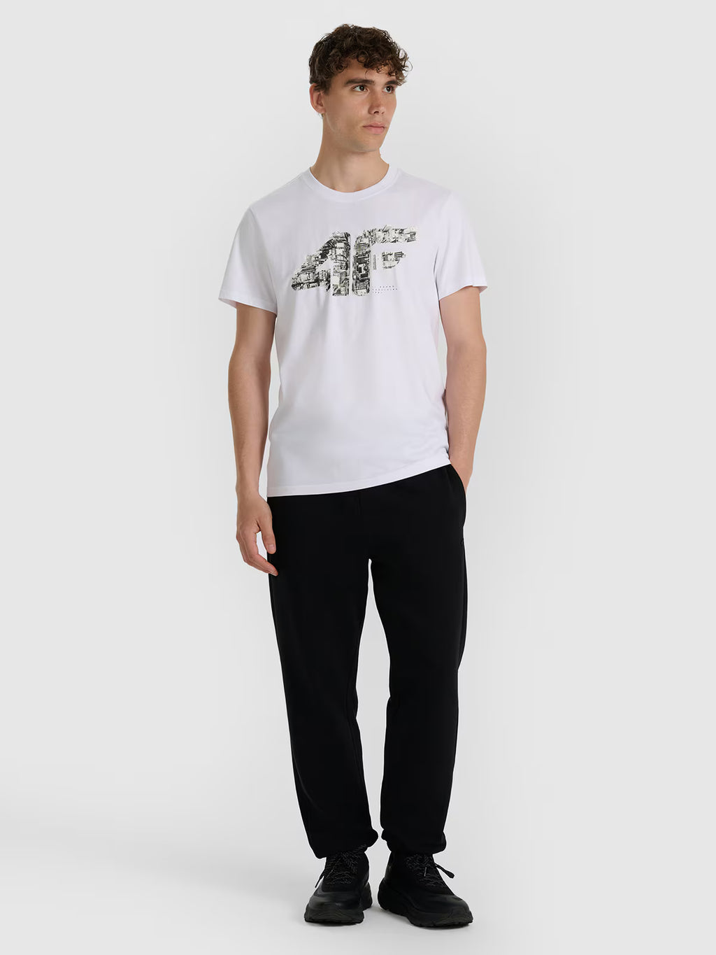 T-shirt regular z nadrukiem męski