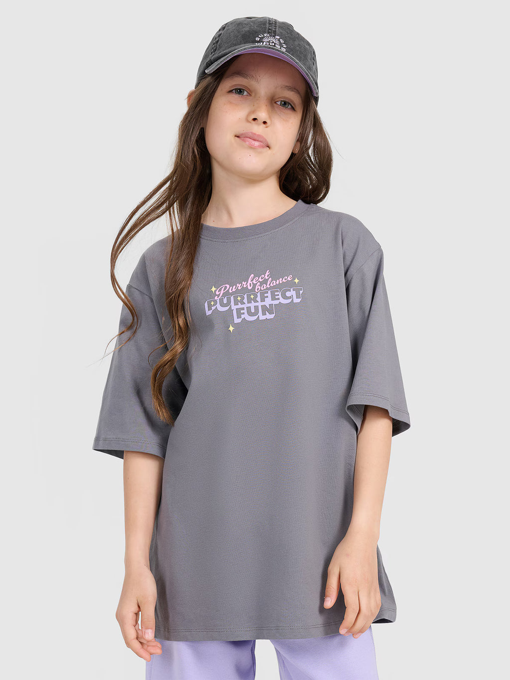 T-shirt oversize z nadrukiem dziewczęcy