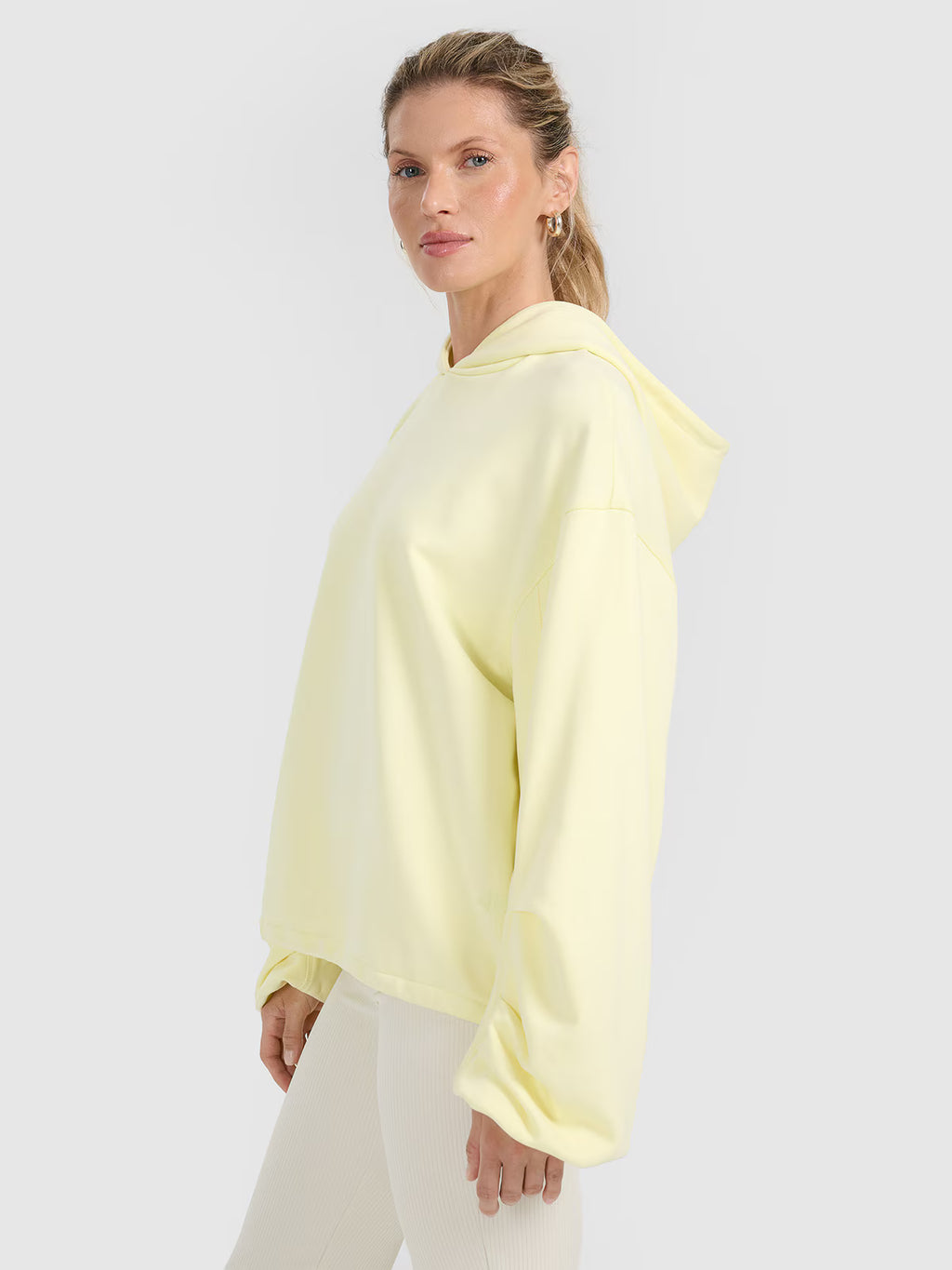 Bluza dresowa nierozpinana z kapturem damska