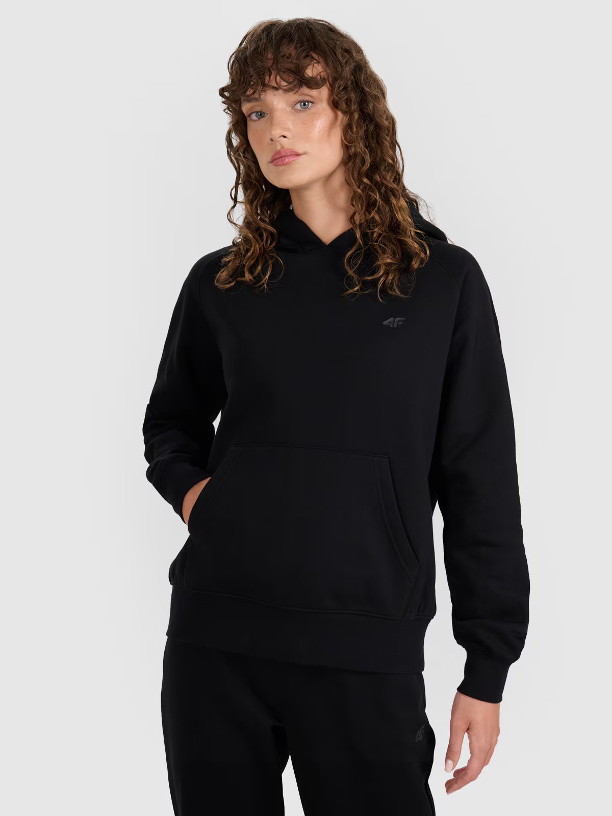 Bluza dresowa nierozpinana z kapturem damska