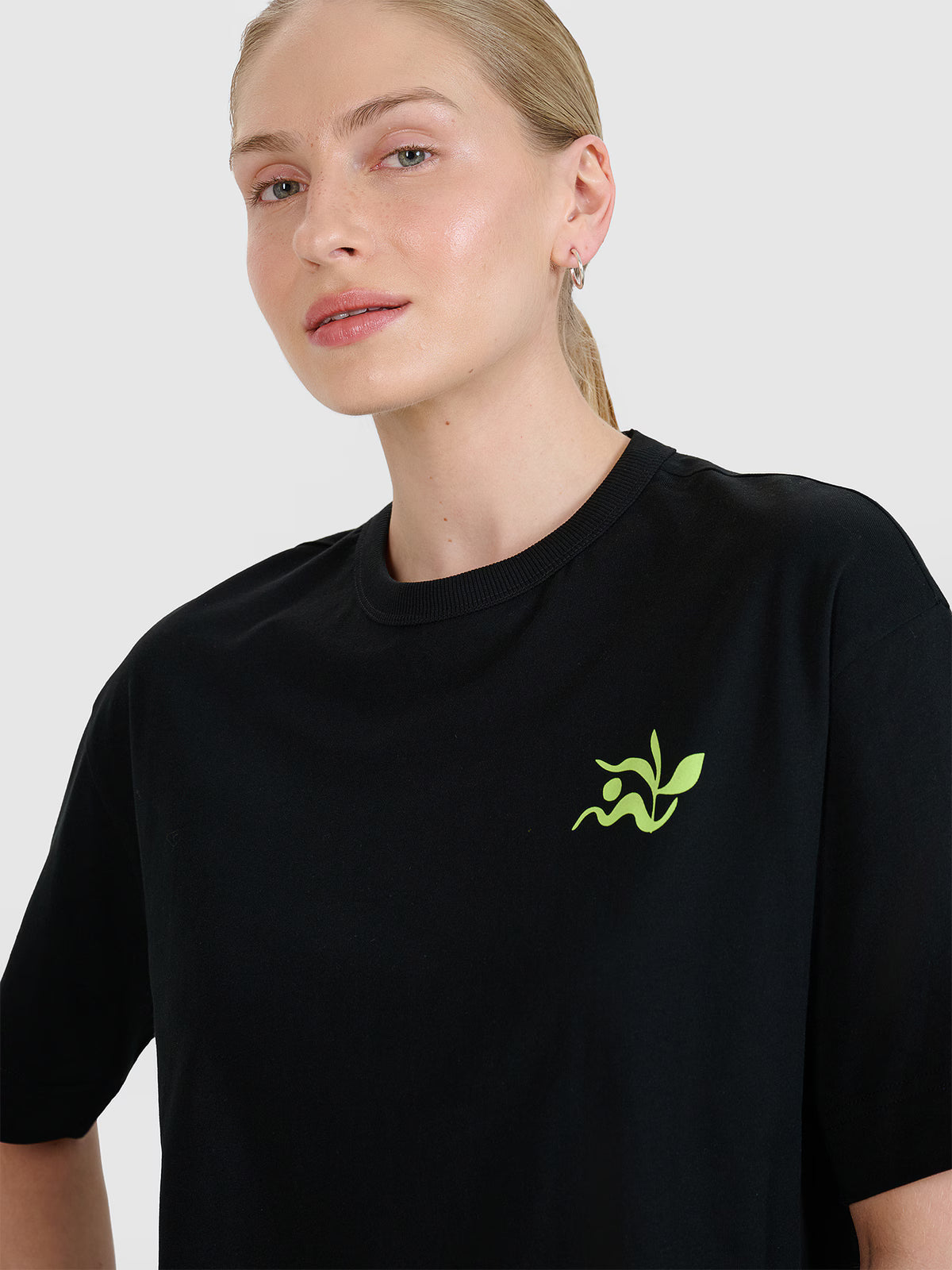T-shirt regular z nadrukiem damski