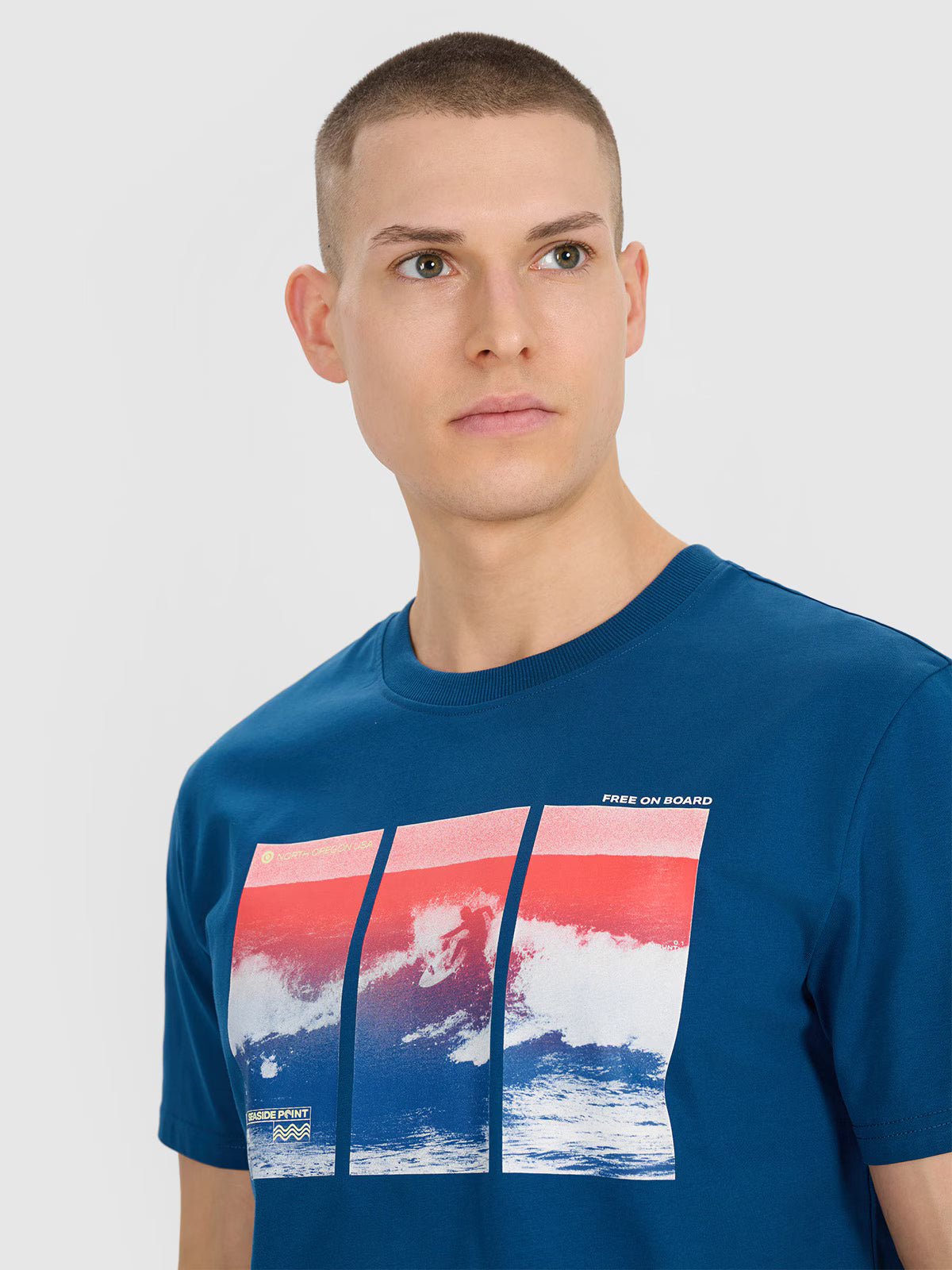 T-shirt regular z nadrukiem męski