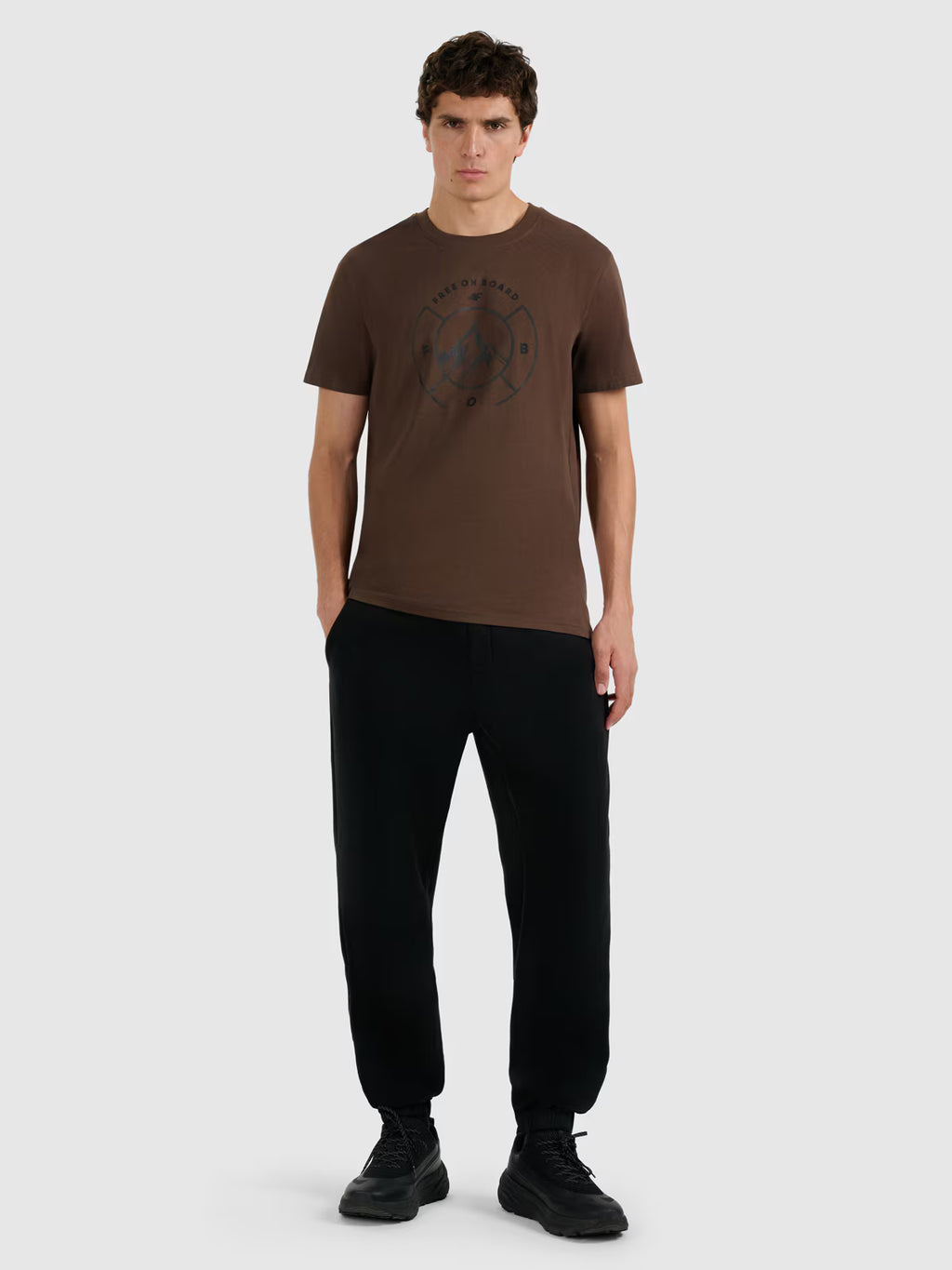 T-shirt regular z nadrukiem męski