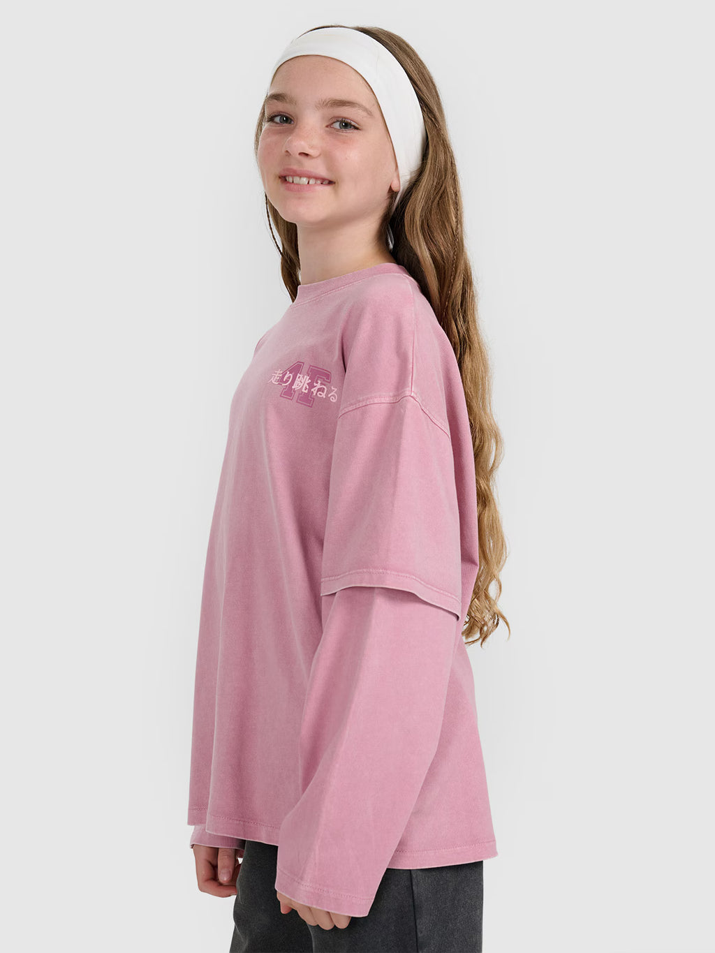 Longsleeve oversize z nadrukiem dziewczęcy
