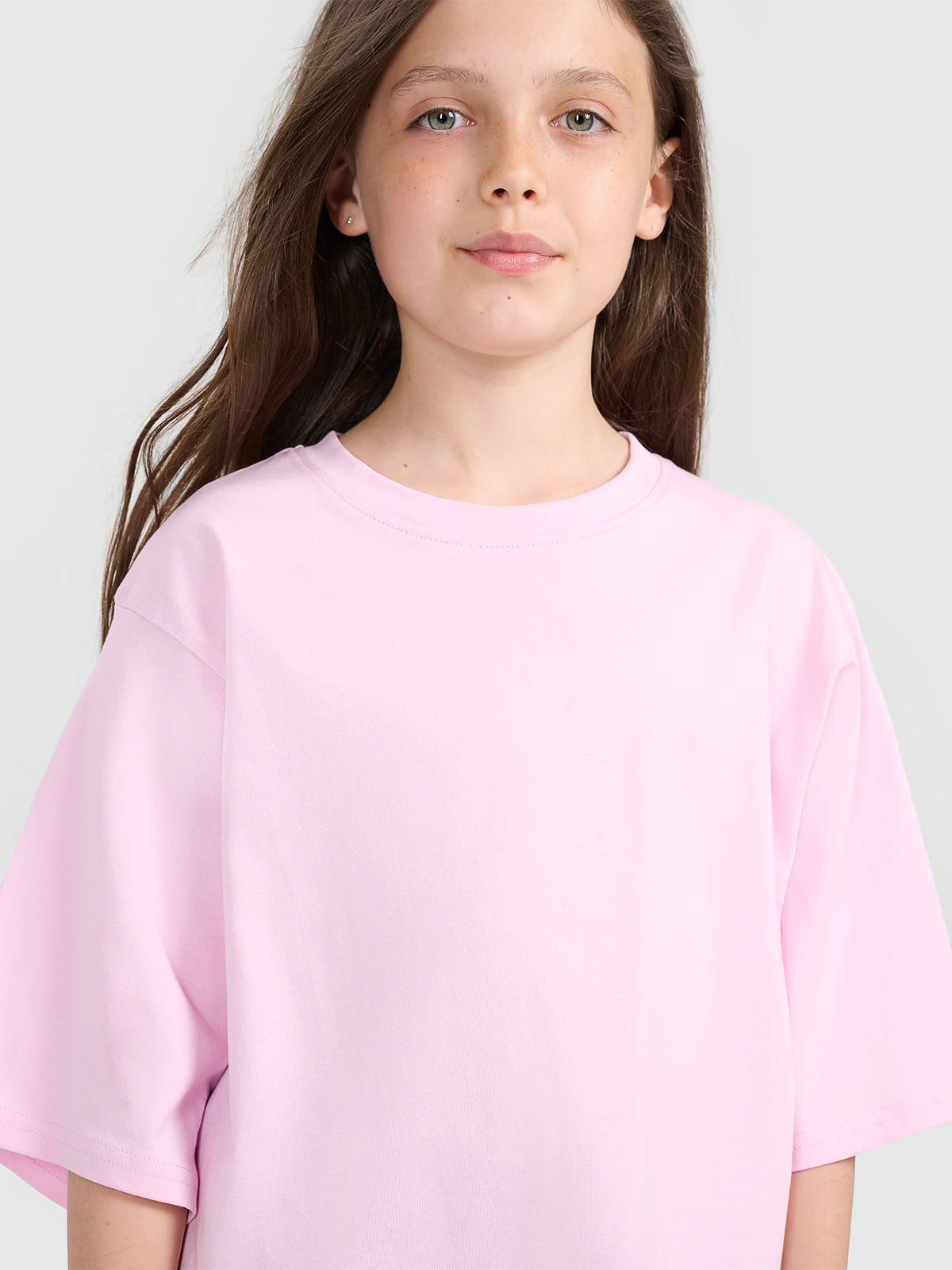 T-shirt oversize z nadrukiem dziewczęcy