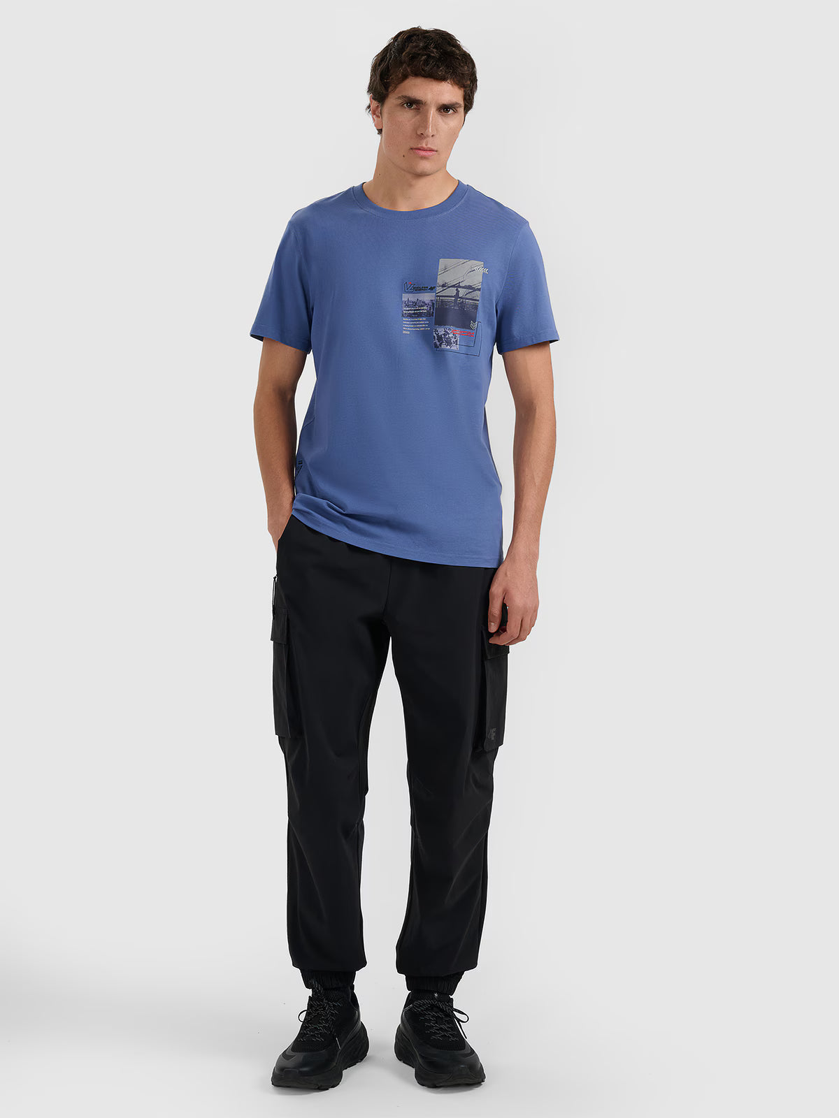 T-shirt regular z nadrukiem męski