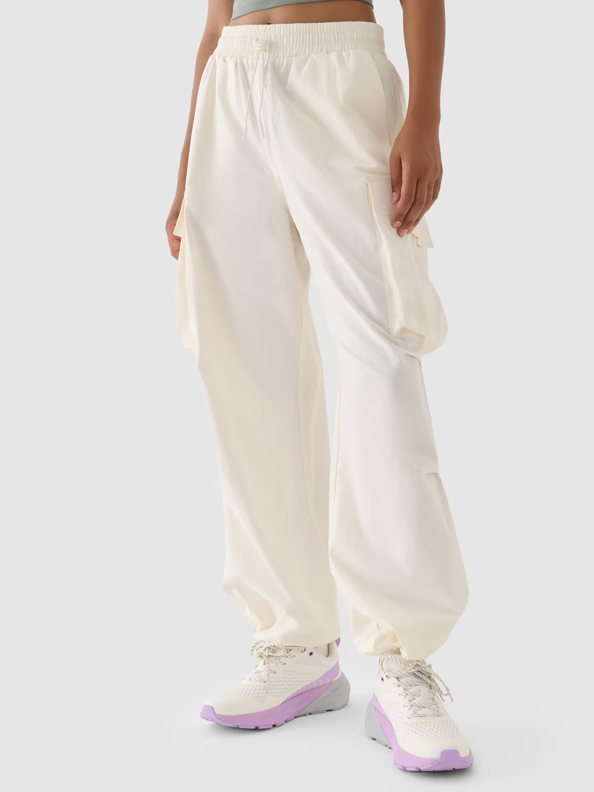 Spodnie oversize cargo damskie 4F x Anna Lewandowska