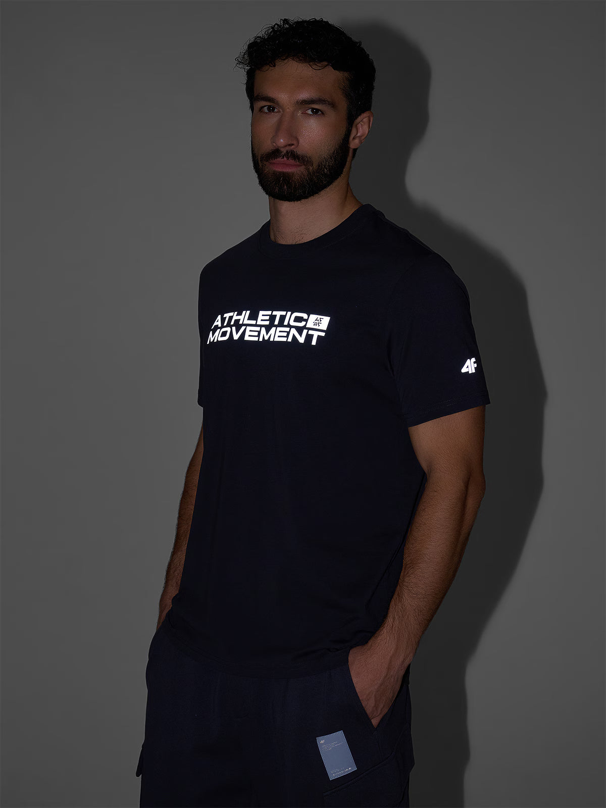 T-shirt regular z nadrukiem męski