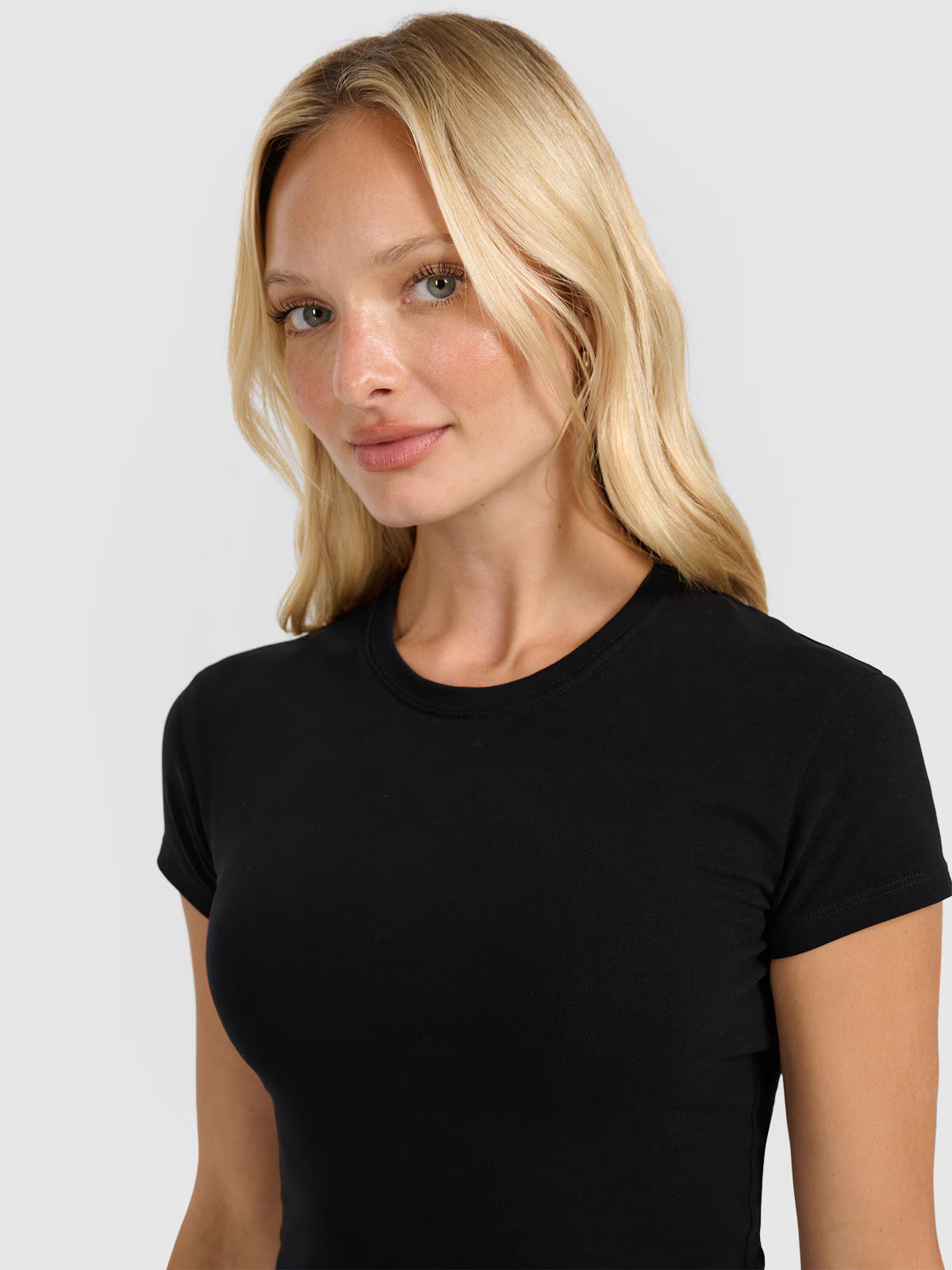 T-shirt slim gładki damski