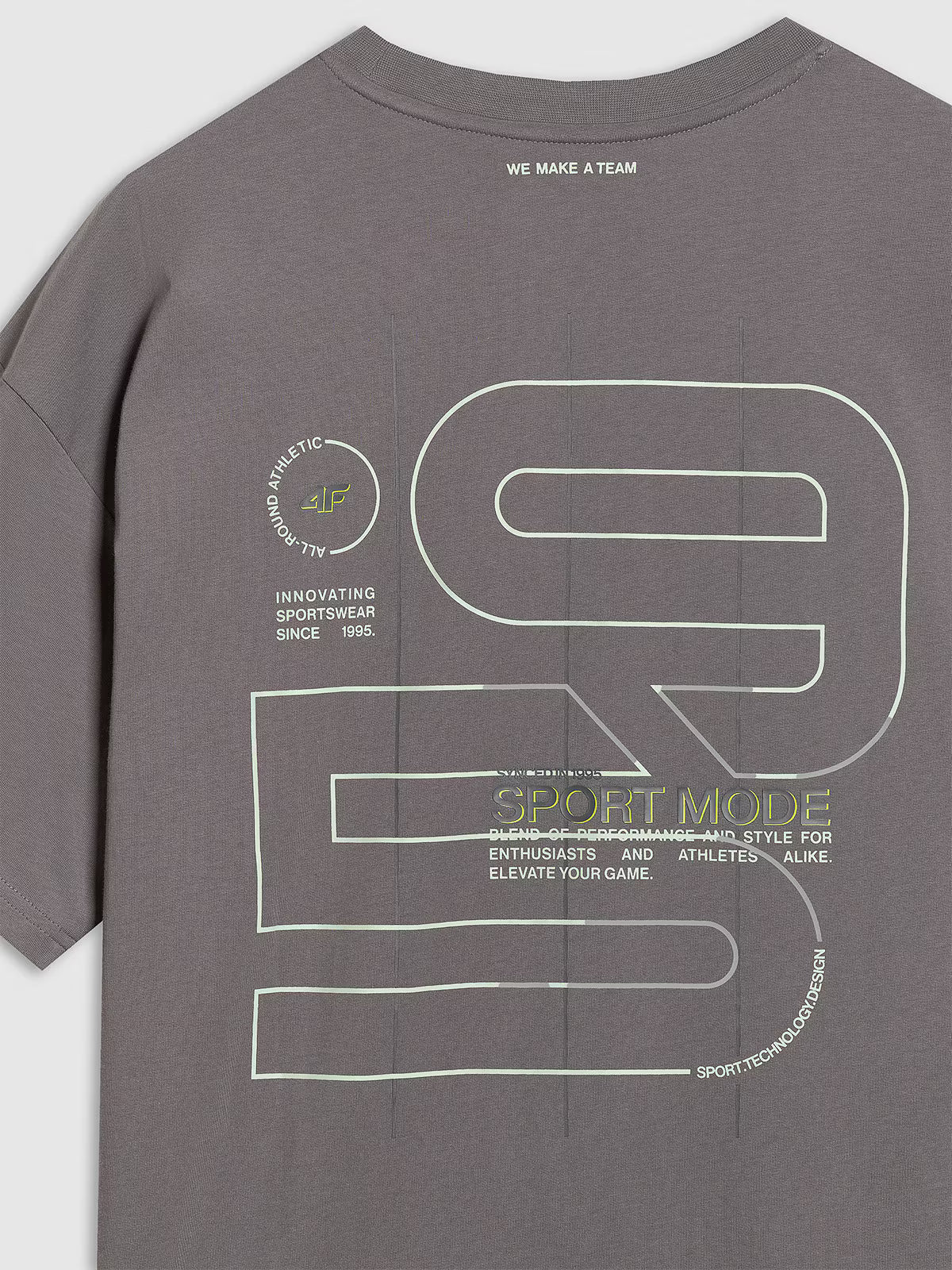 T-shirt oversize z nadrukiem męski