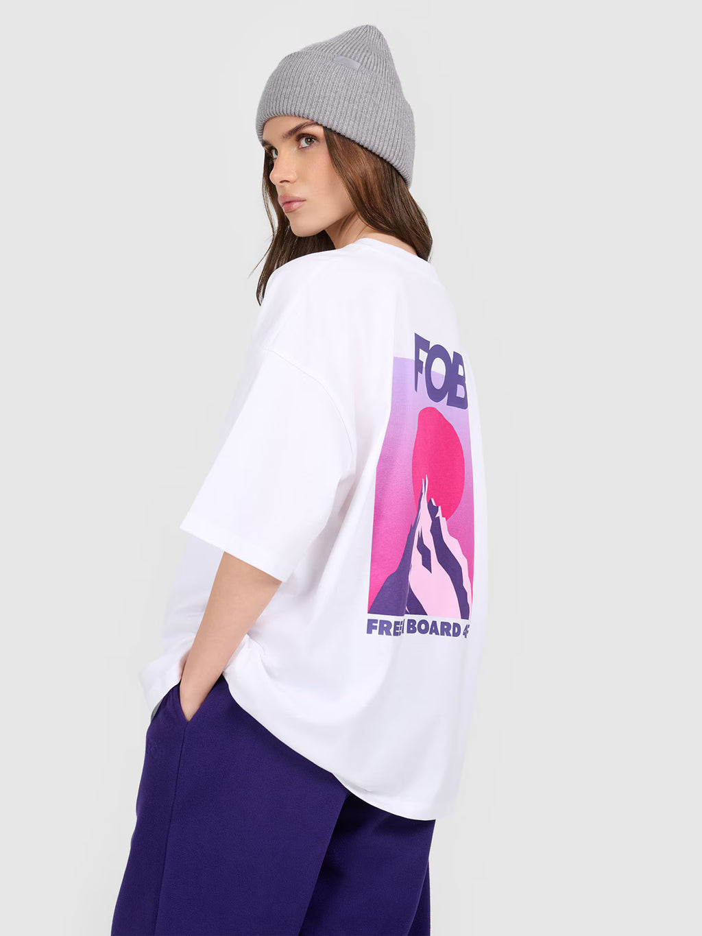 T-shirt loose z nadrukiem damski