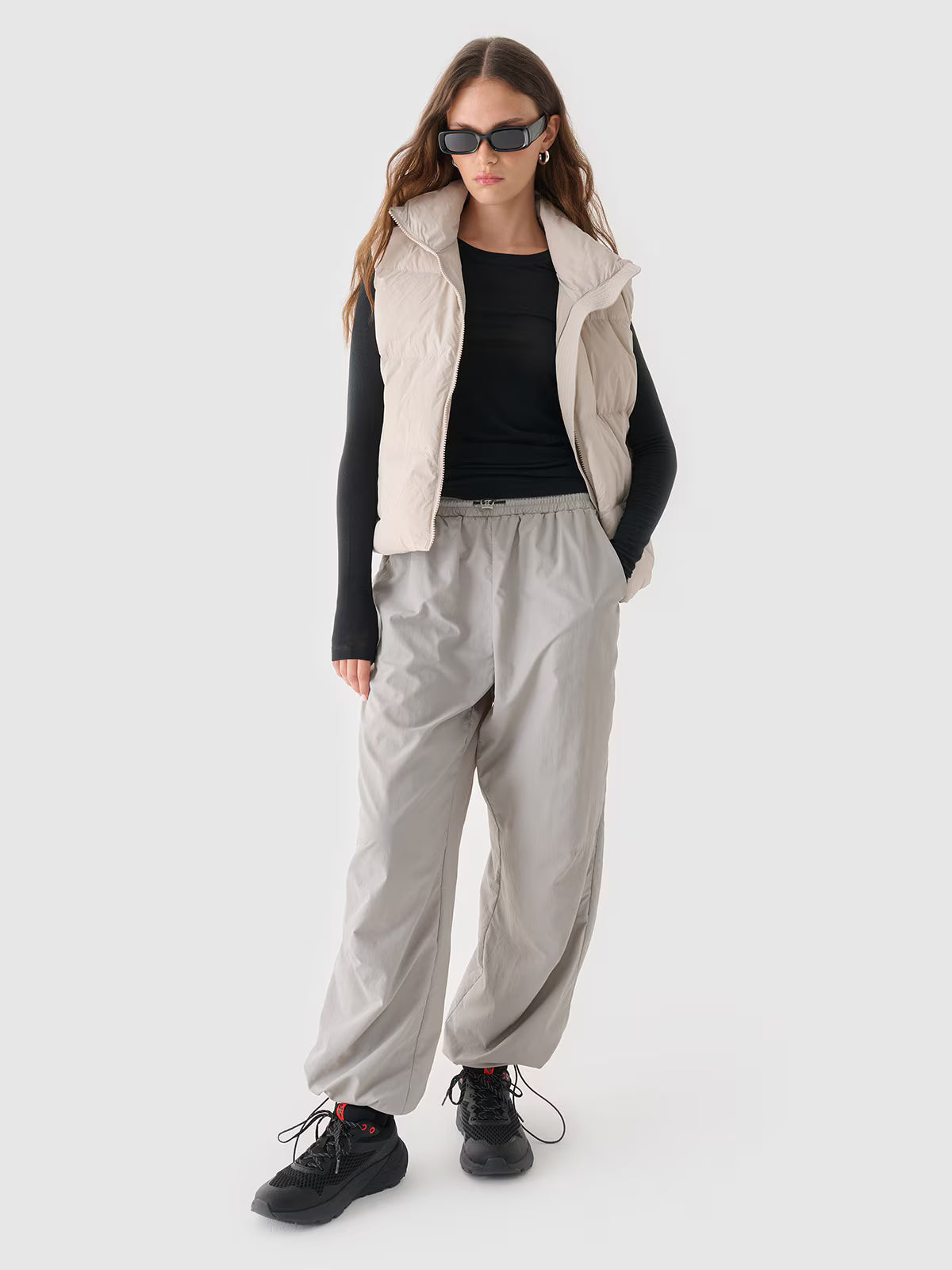 Spodnie casual parachute damskie Outhorn