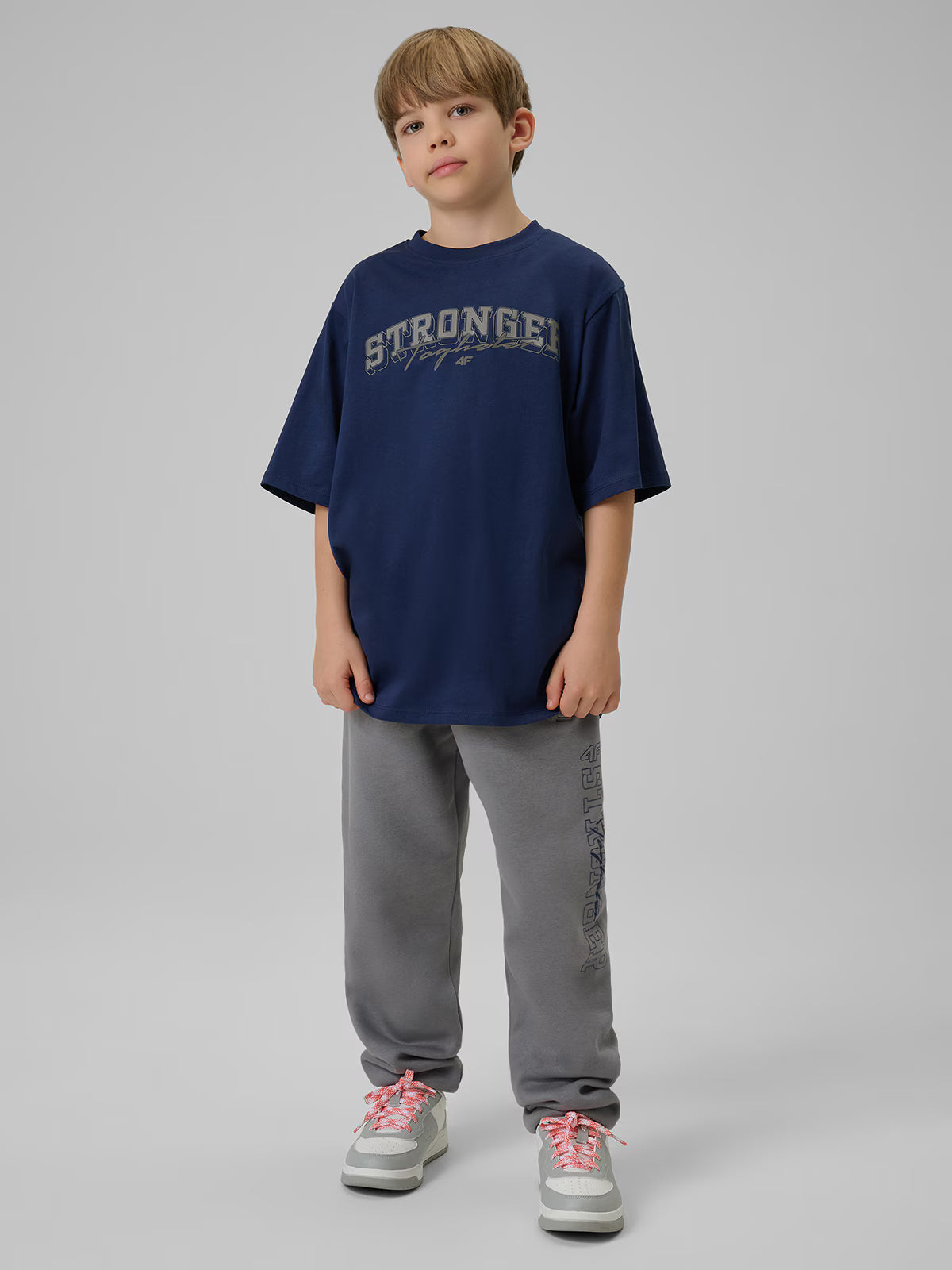 T-shirt loose z nadrukiem chłopięcy