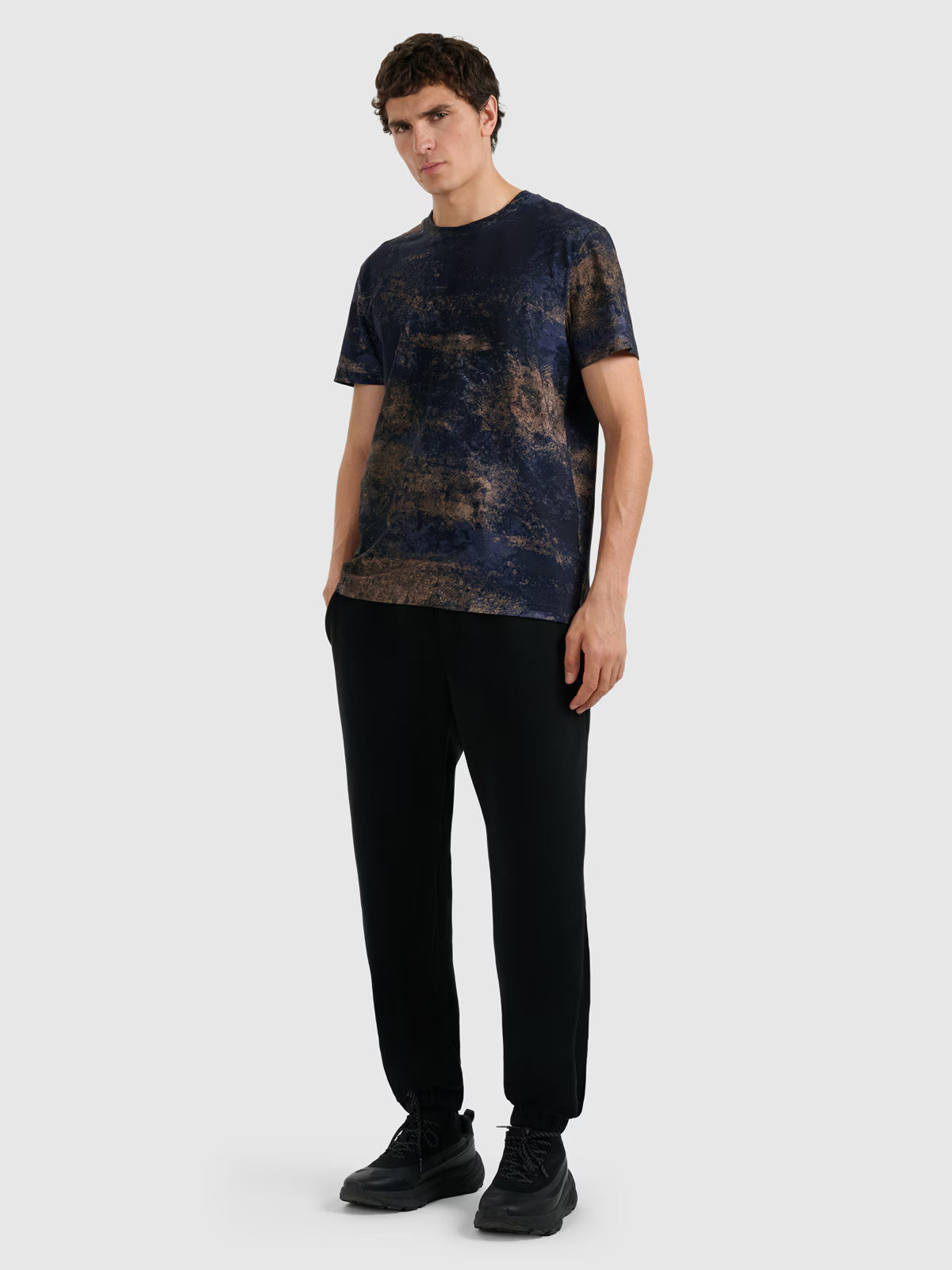T-shirt regular z nadrukiem męski