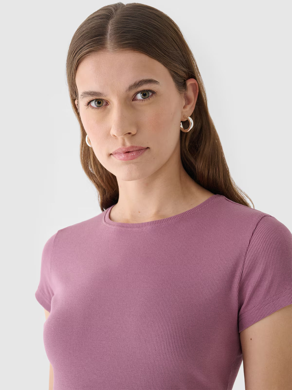T-shirt slim gładki damski