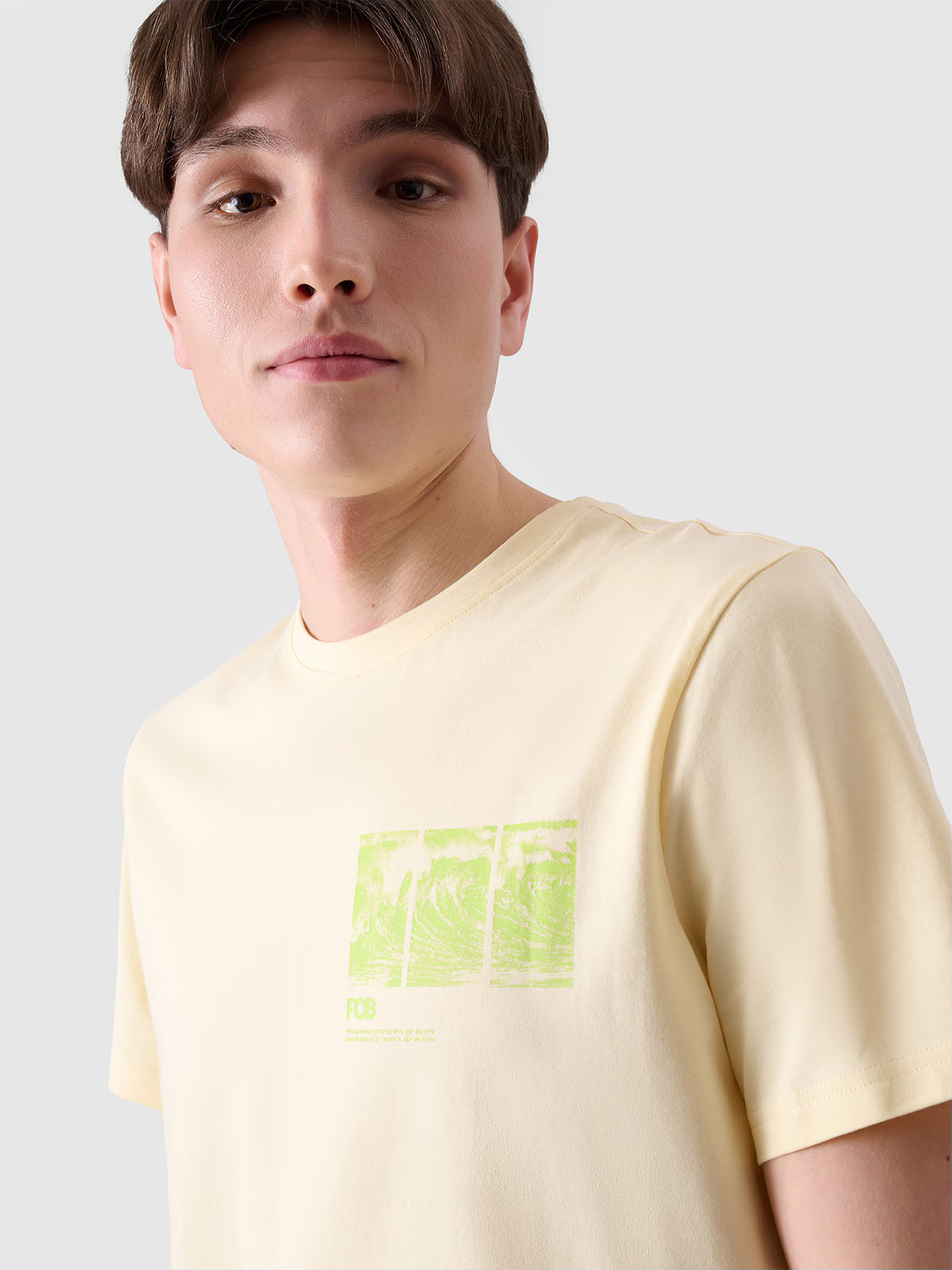 T-shirt regular z nadrukiem męski